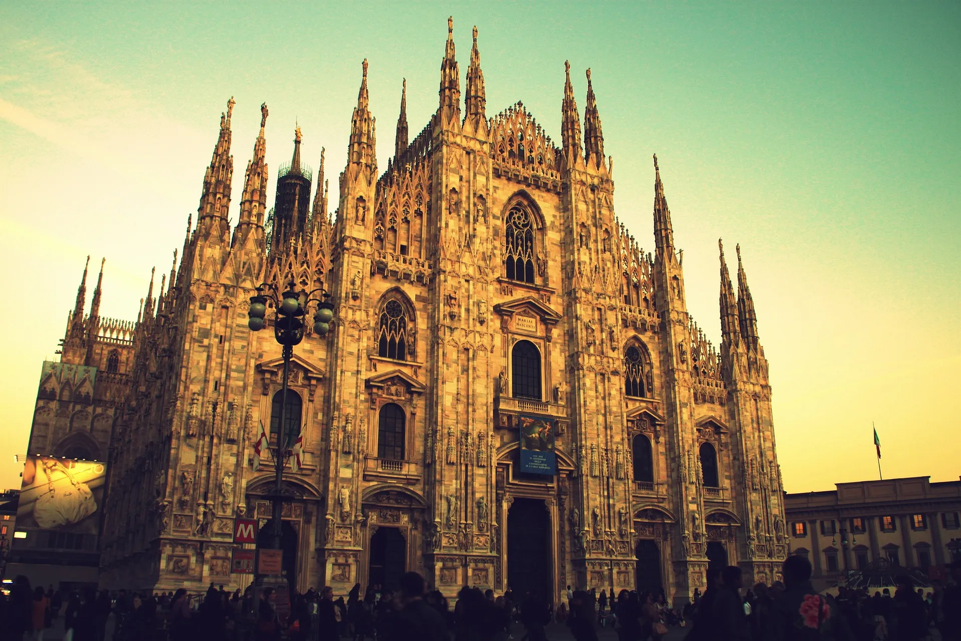 duomo viviana martinelli 1979 via pixabay