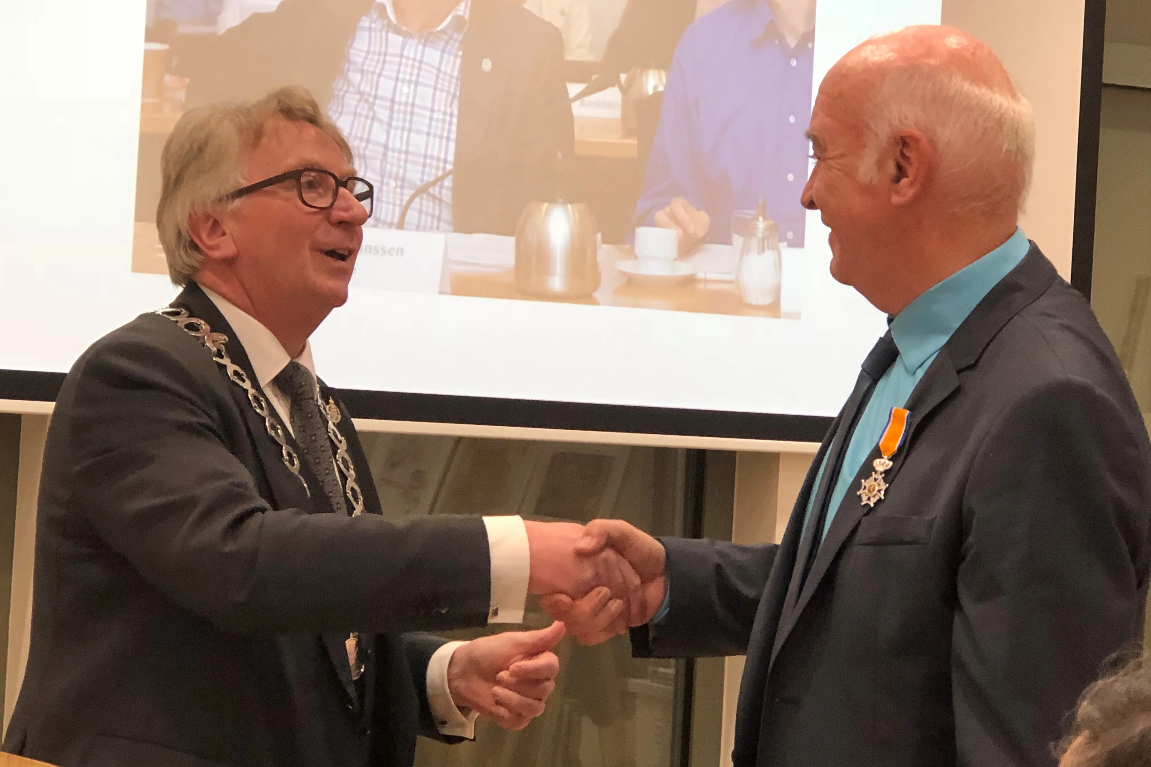 foto roeland janssen met burgemeester 3