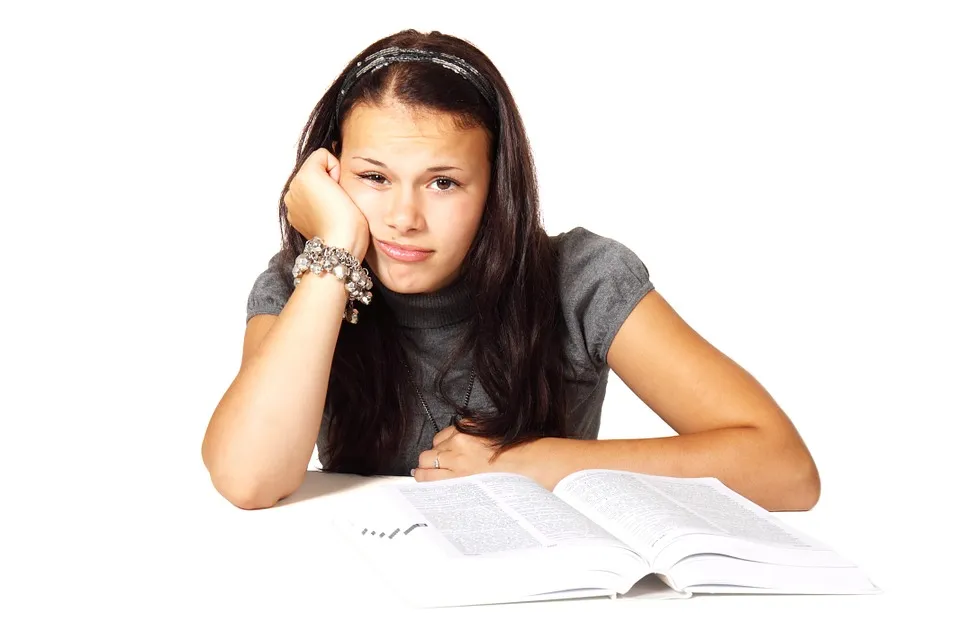 meisje boek dyslectie pdp pixabay