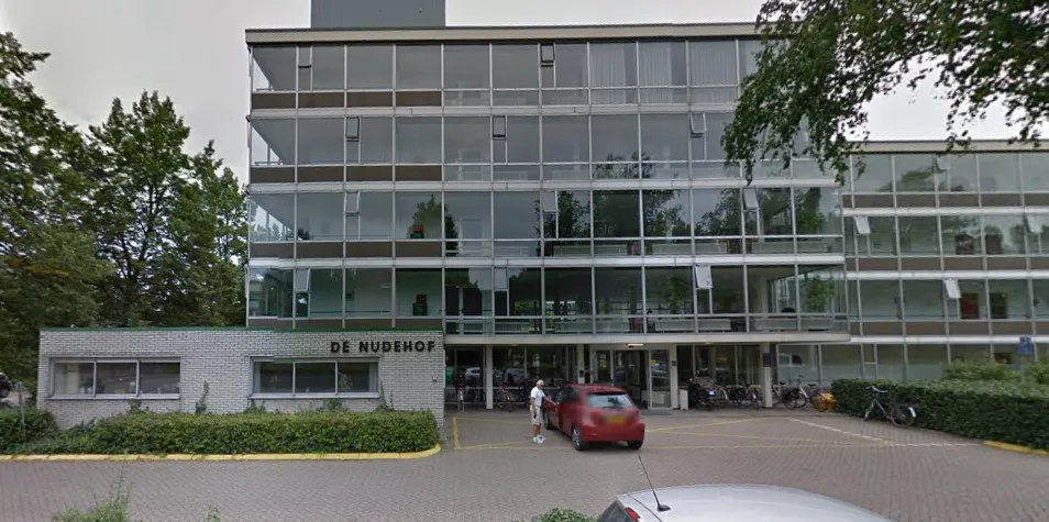 nudehof google