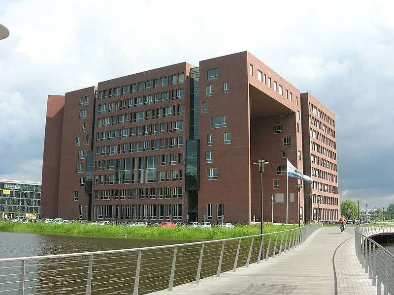 wur forum building dirkv wikimedia