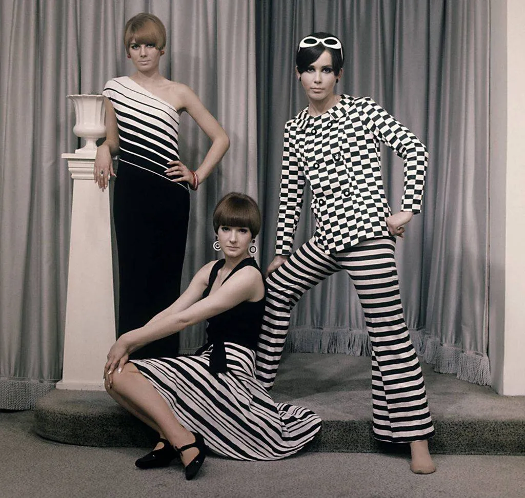 Op-art mode, 1966 Foto H. Hilterman, Nationaal Archief Spaarnestad