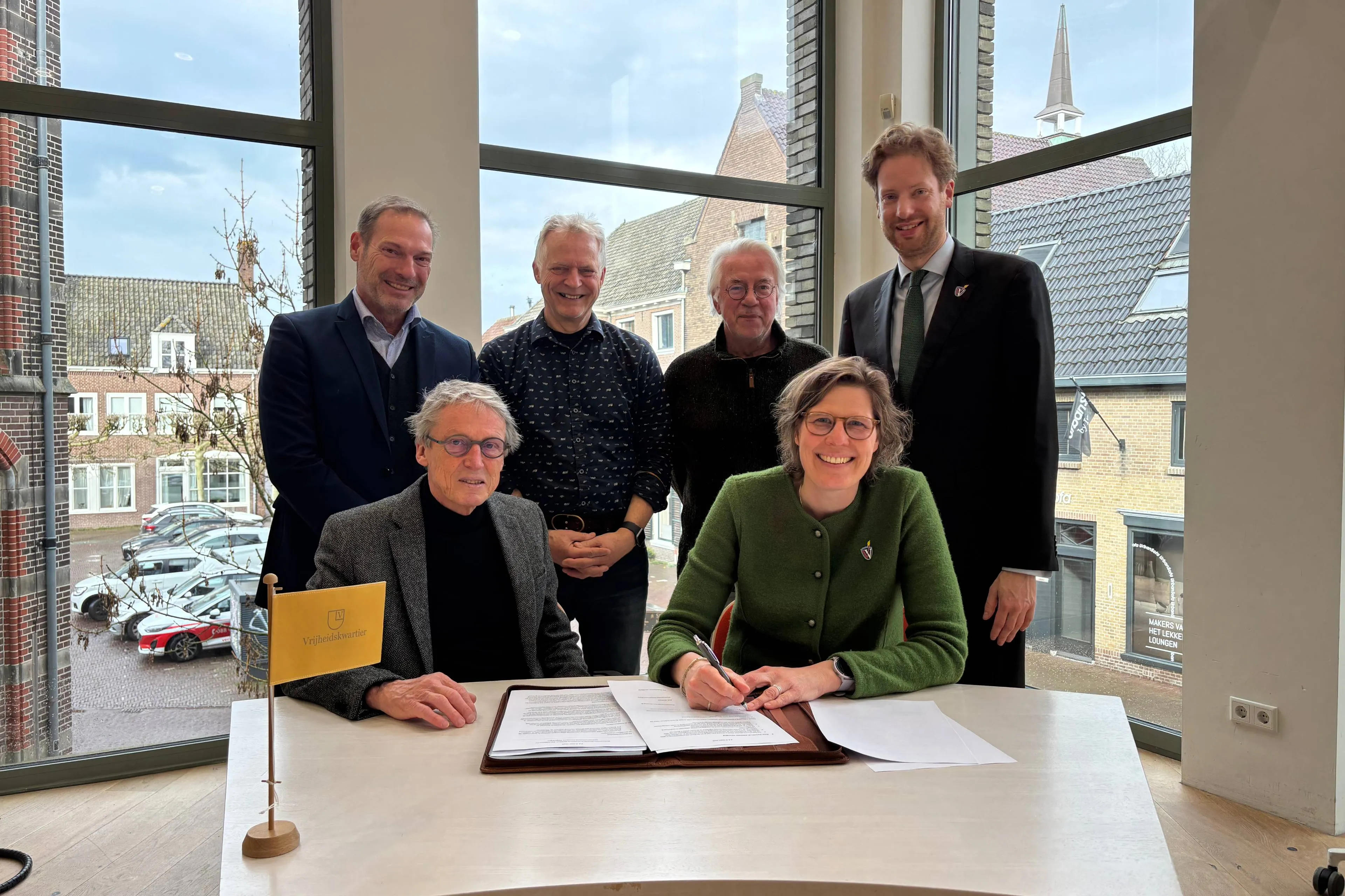 Ondertekening Stadstuin Vrijheidskwartier 1