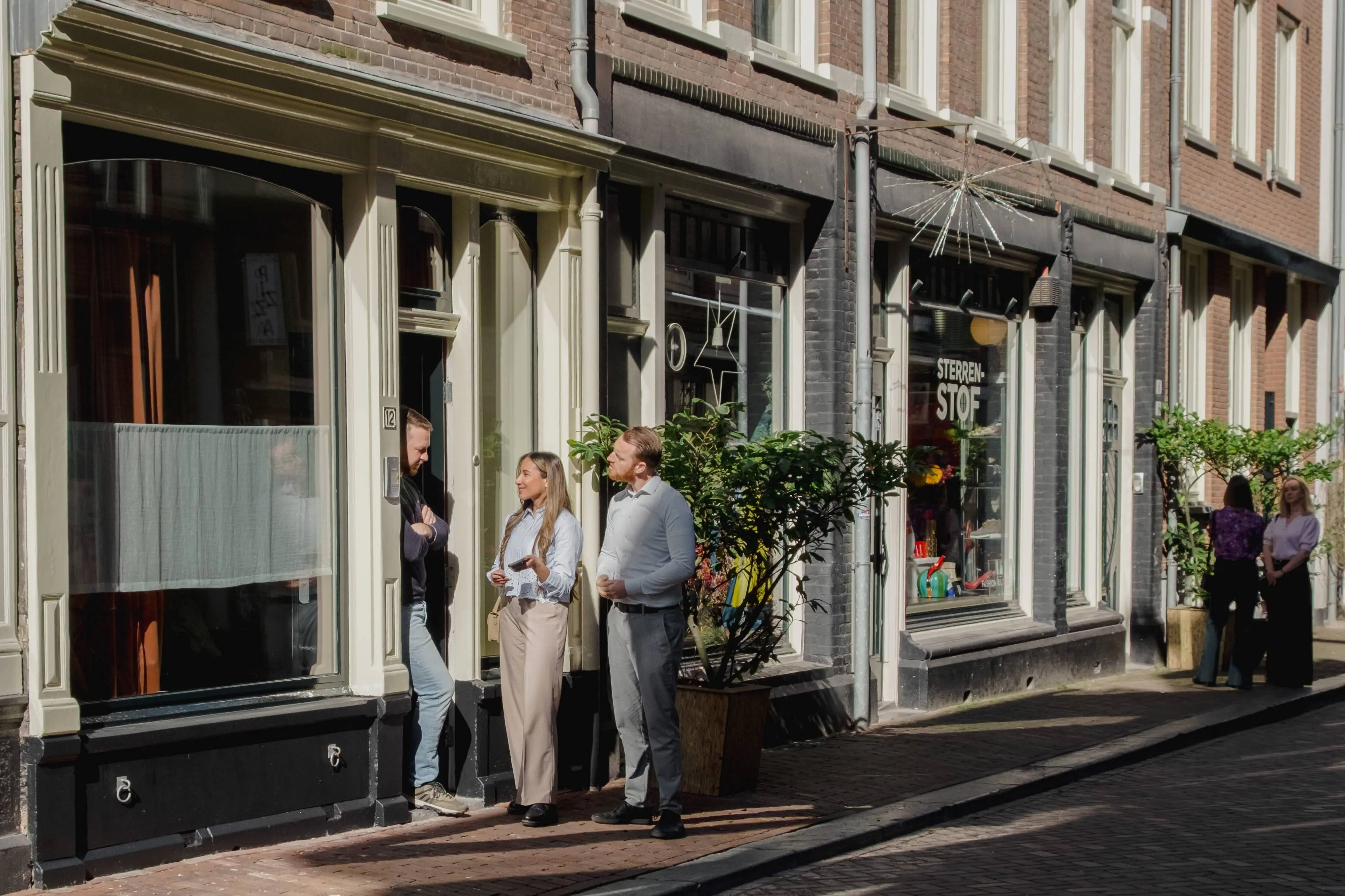 van huis tot huis Jehova's getuigen