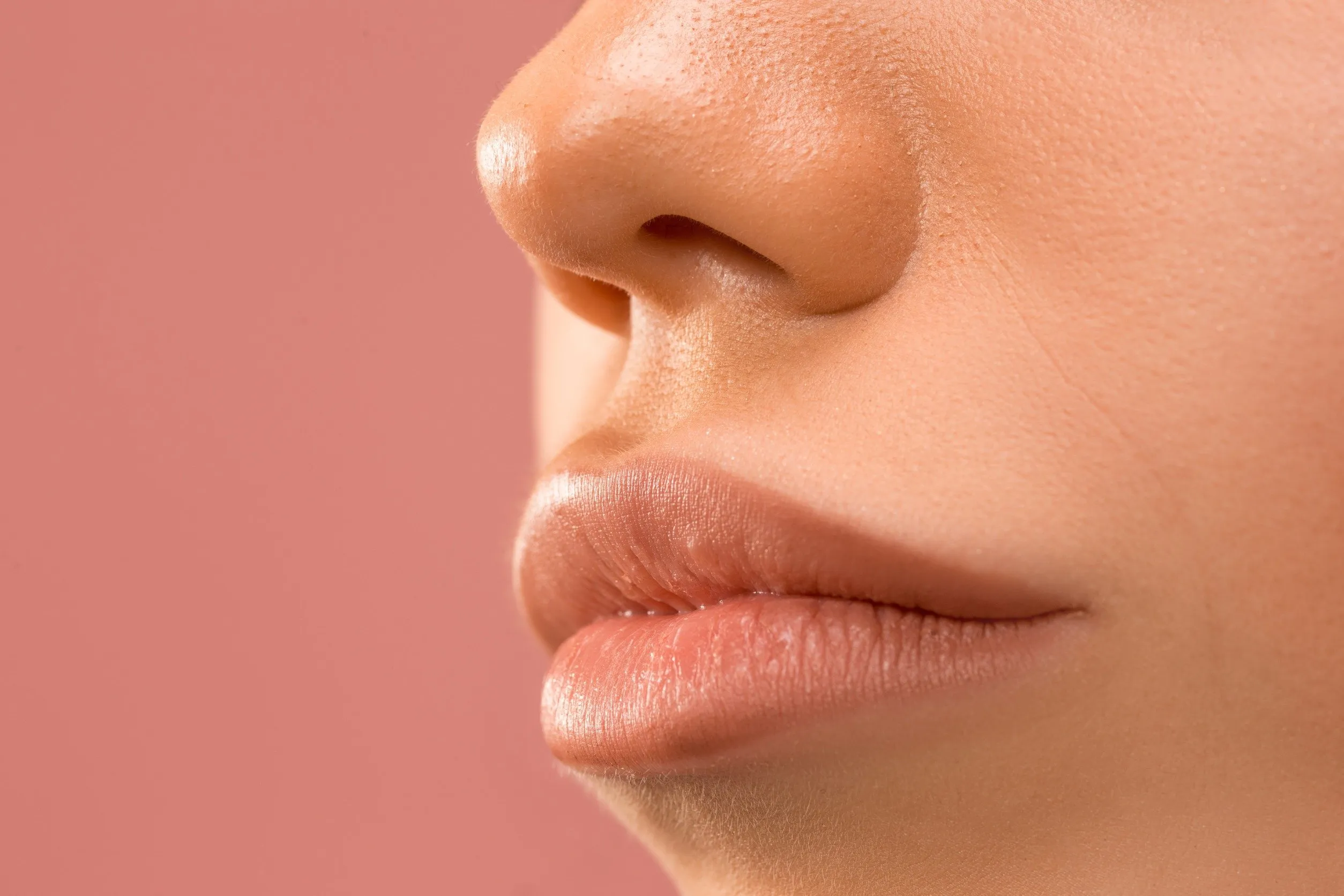 Waarom worden we tot een potentiële partner aangetrokken door een gave huid en volle lippen?