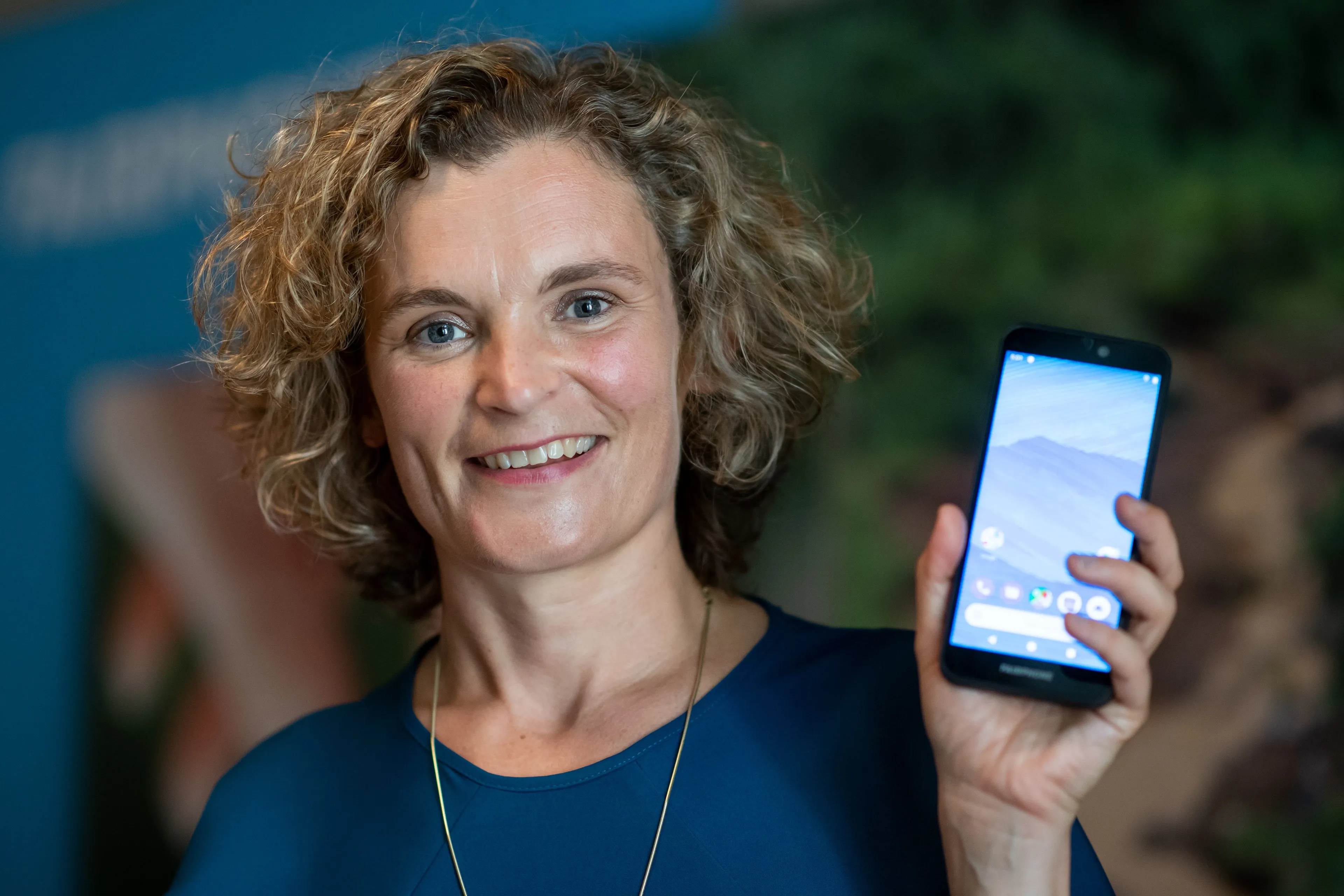 Nieuwe Fairphone gaat zeker 5 jaar mee en de accu vervang je zelf