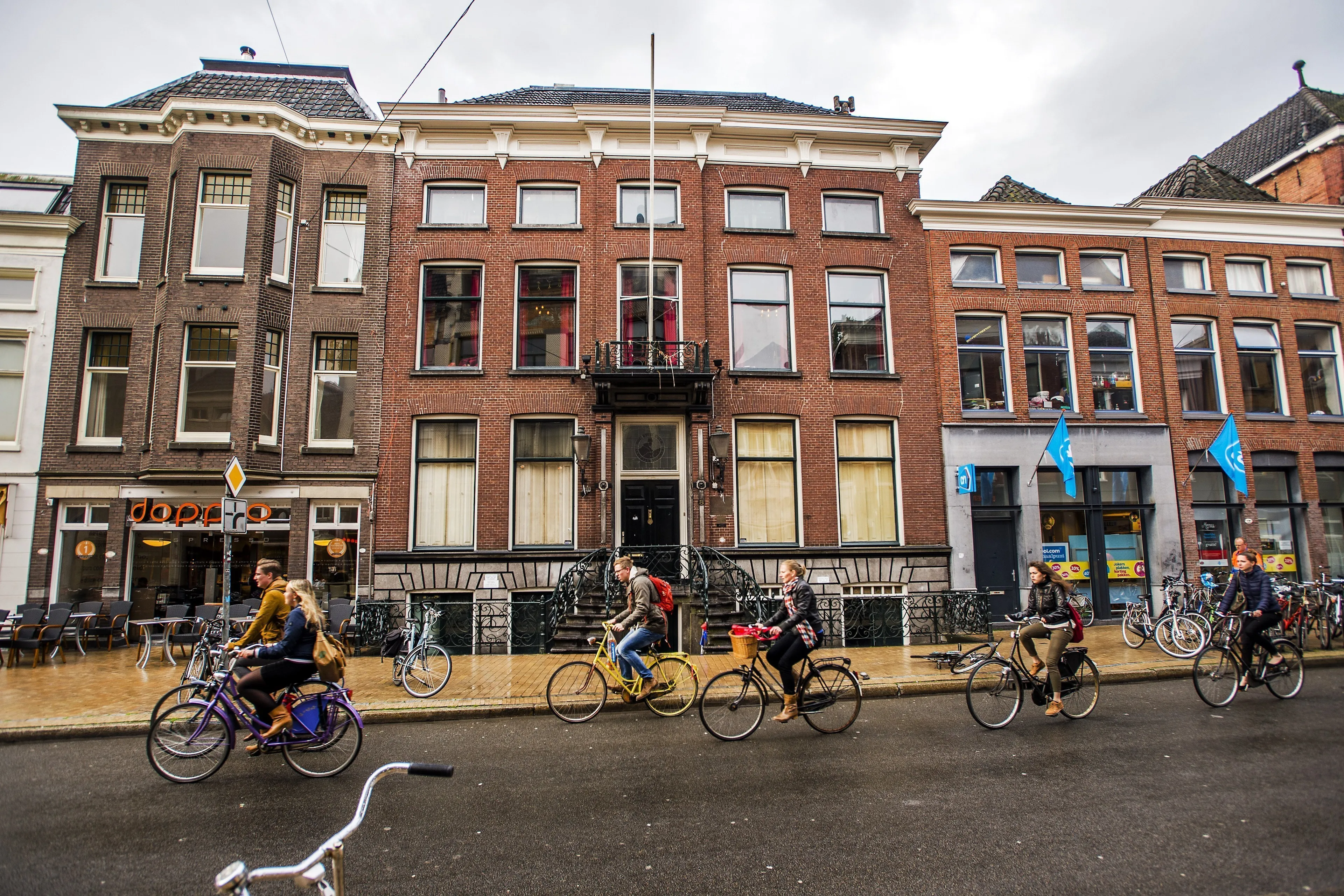 Bijna 30 studenten onwel geworden bij ontgroening Groningse studentenvereniging