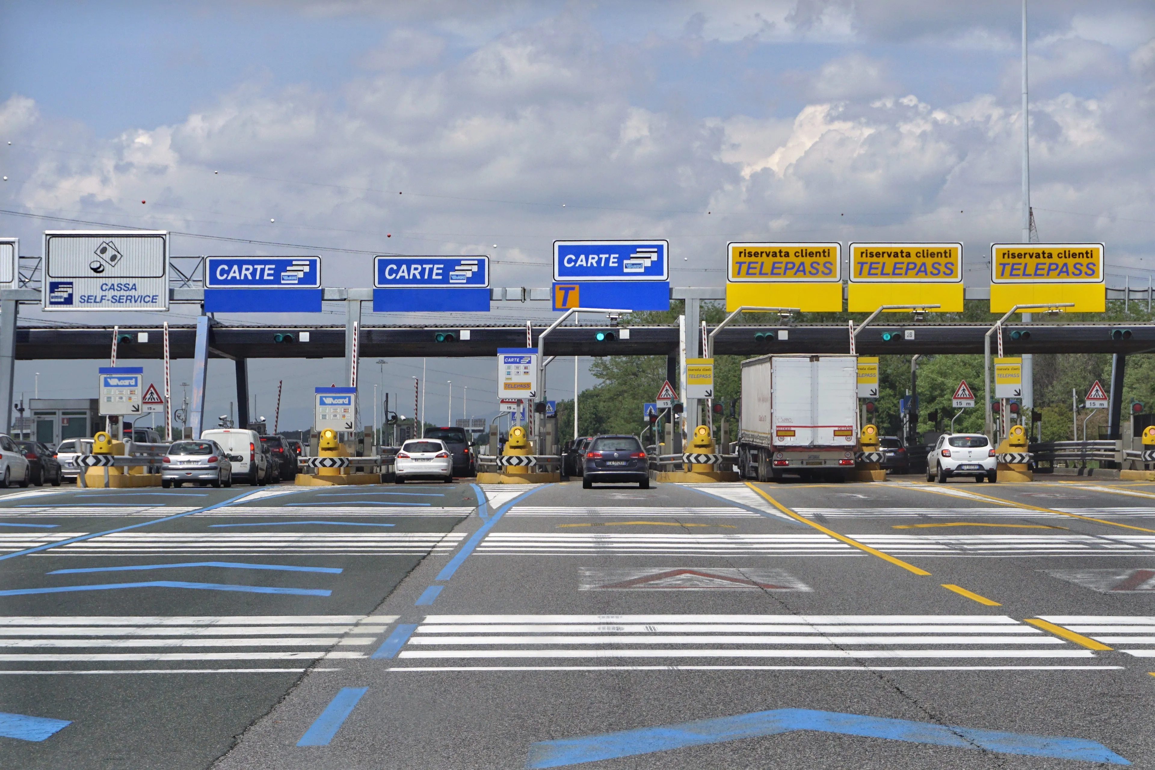 Pas op deze trucs van bendes op autoroute en autostrada