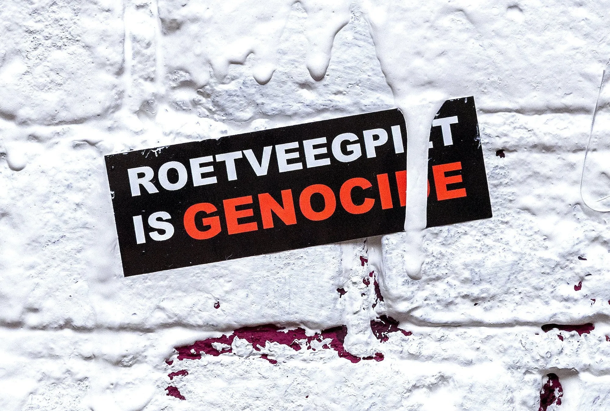 De Telegraaf en Wierd Duk treuren over de ondergang van zwarte Zwarte Piet