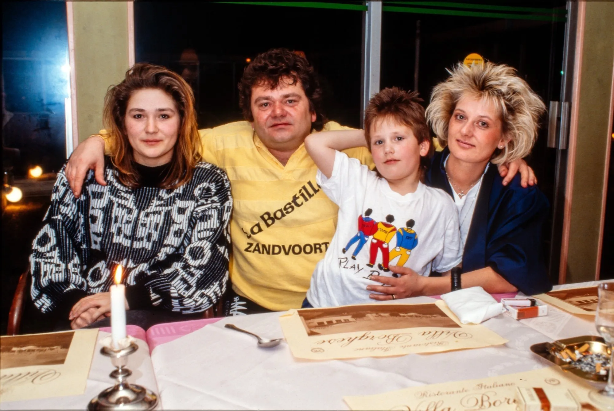 Hazes had nog meer kinderen. Die zijn nu ook boos