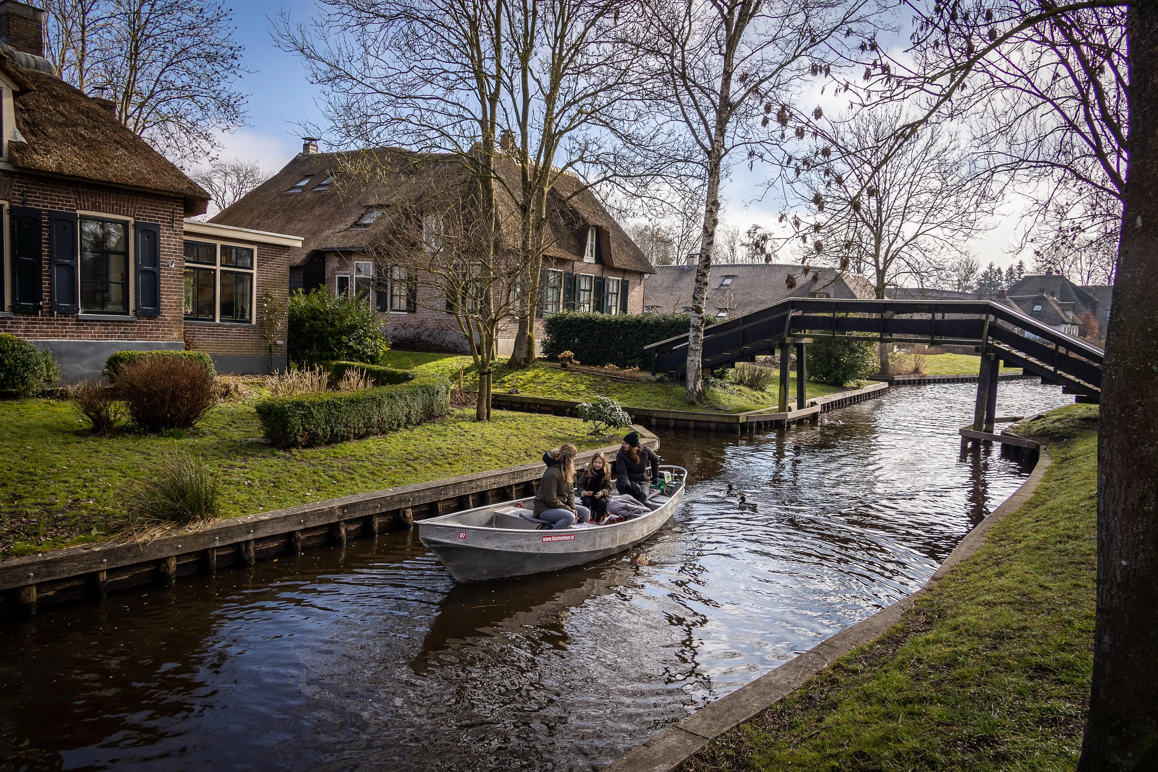 Turks gezin weggepest in Giethoorn, politie doet niets: 'Rot op naar je eigen land'
