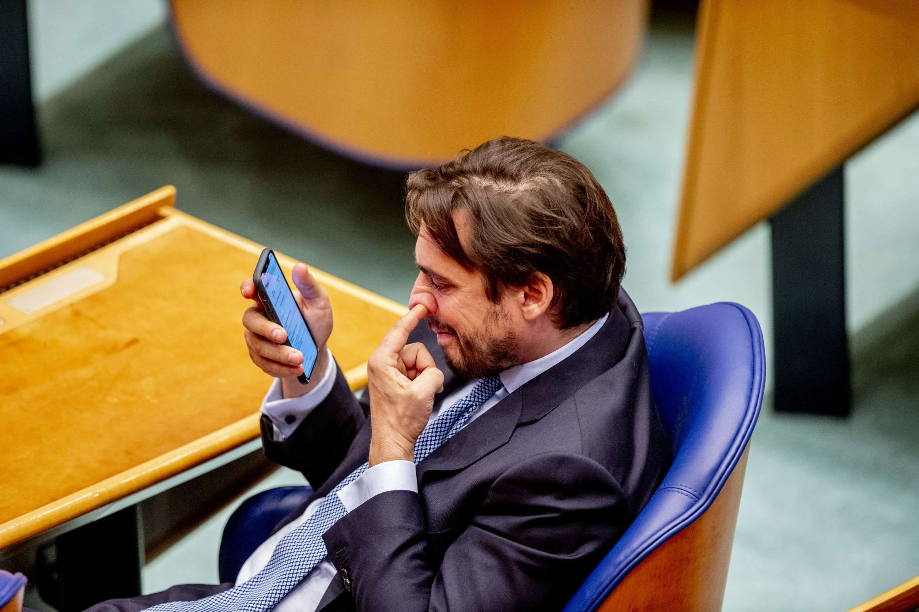 Een oorzaak van dementie? Vijf redenen waarom neuspeuteren slecht is voor de gezondheid