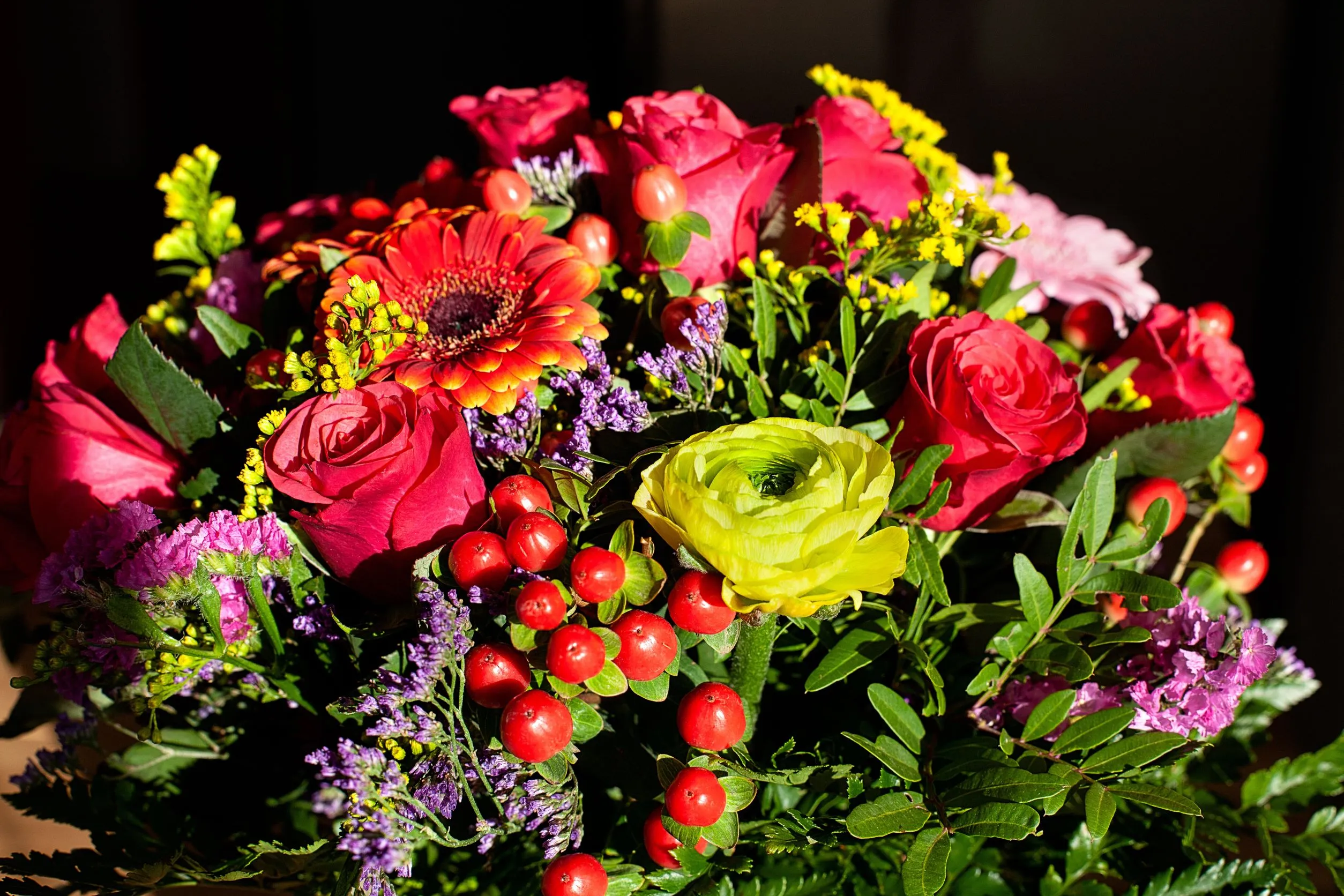 Met deze tips houd je een bos bloemen zo lang mogelijk mooi