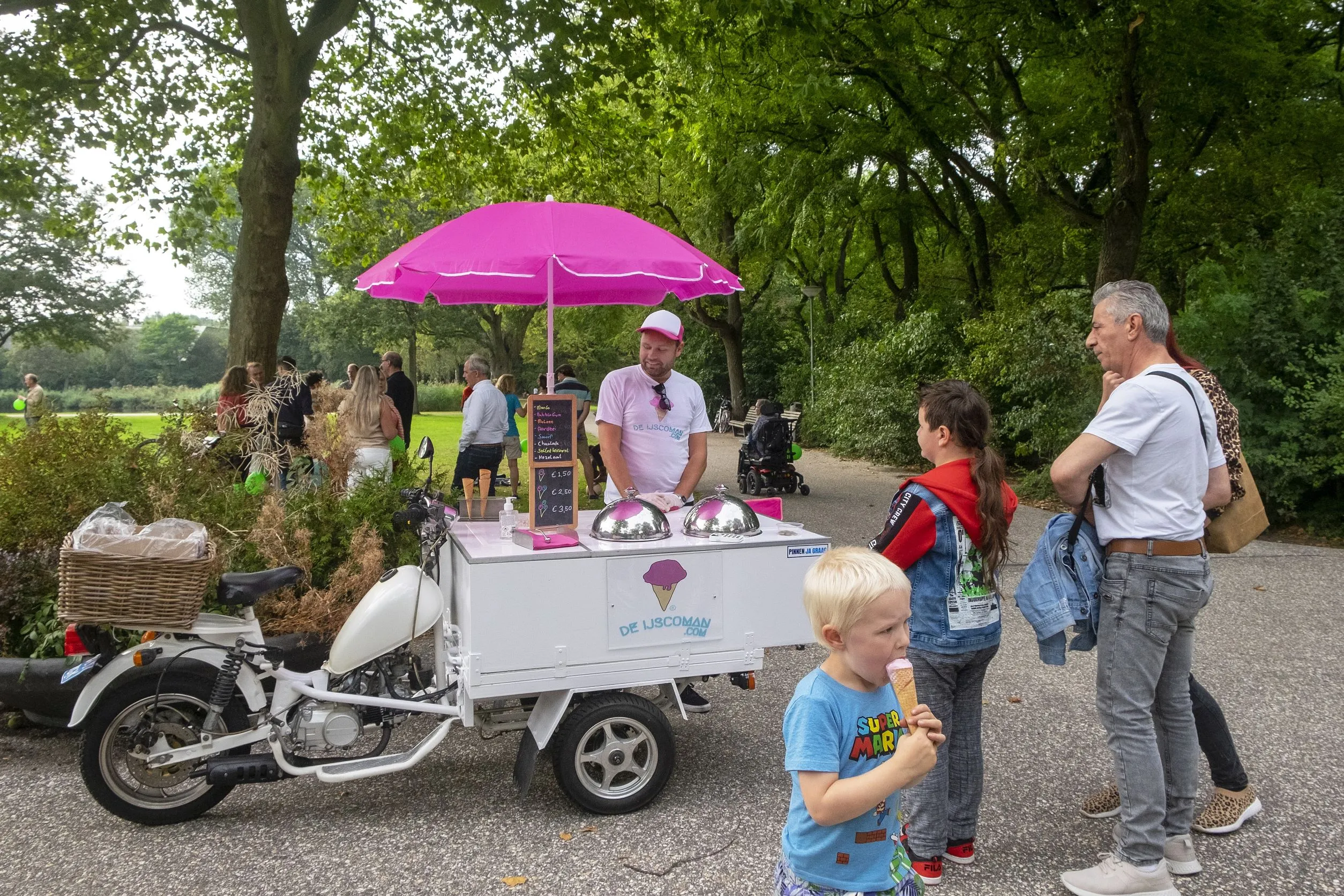 De hoogste tijd voor verkoeling, maar hoeveel calorieën zitten er eigenlijk in ijsjes?