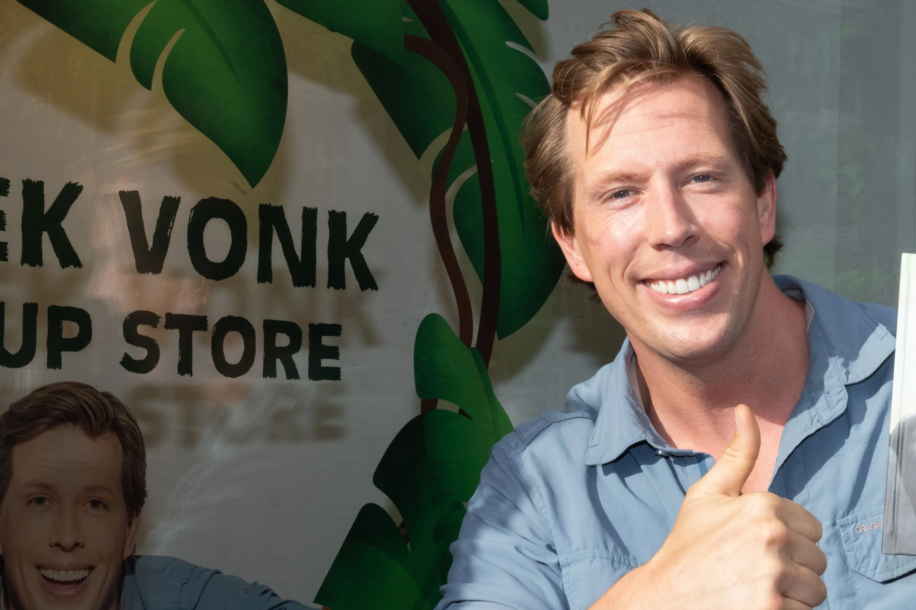 Freek Vonk in diepe rouw om overleden horzel Kwak: “R.I.P. lieve Kwak, de tijd is echt voorbij gevlogen”
