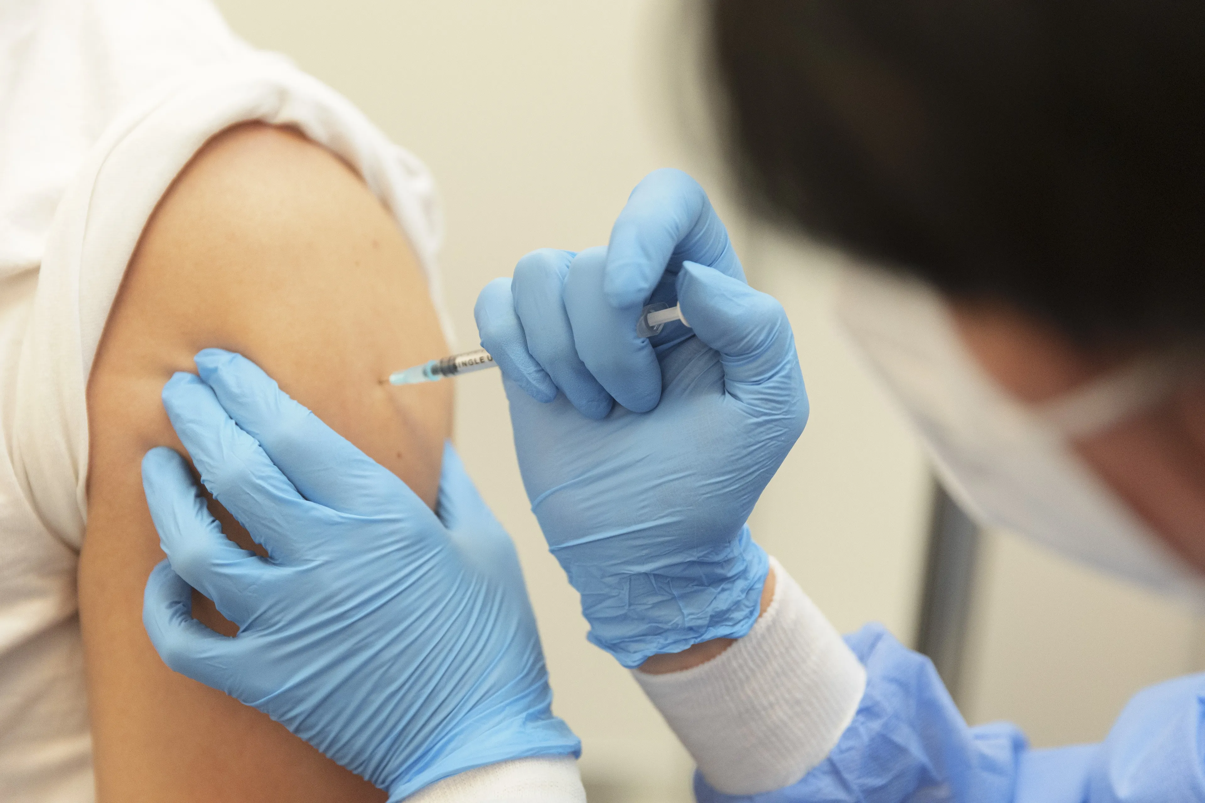 Booster vermindert risico op infectie met meer dan 85%