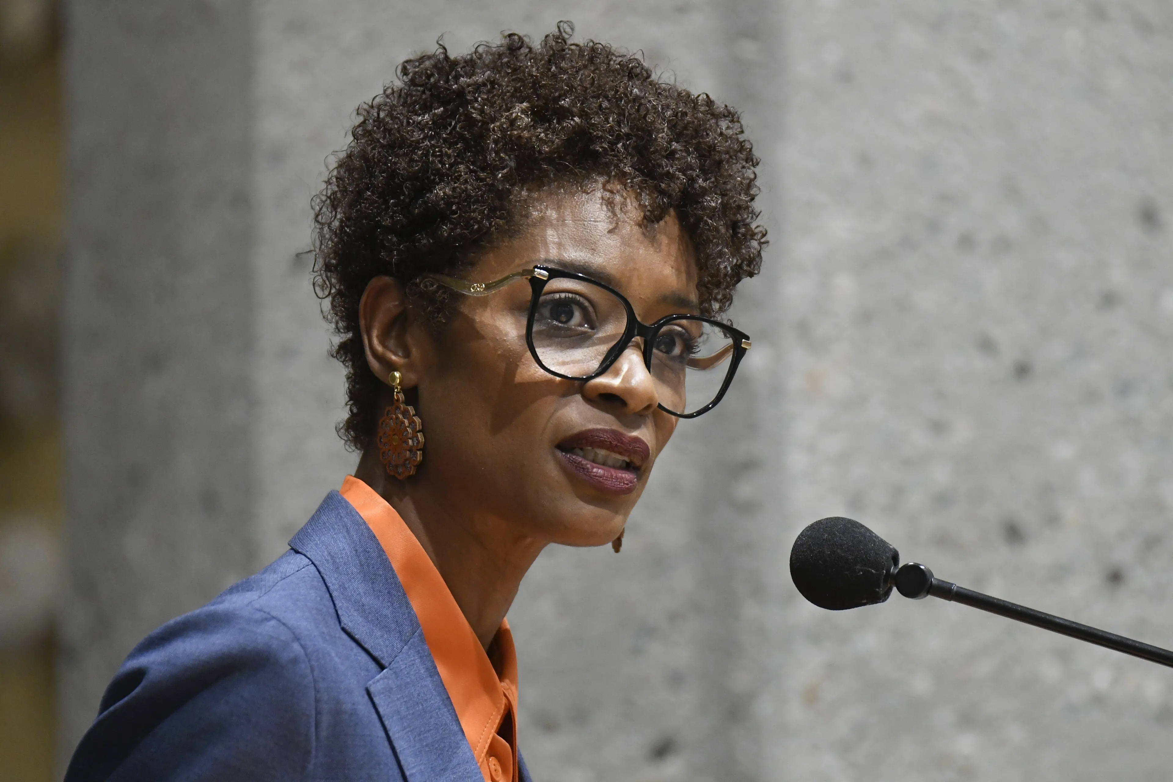 Opnieuw felle ruzie in Bij1 van Sylvana Simons