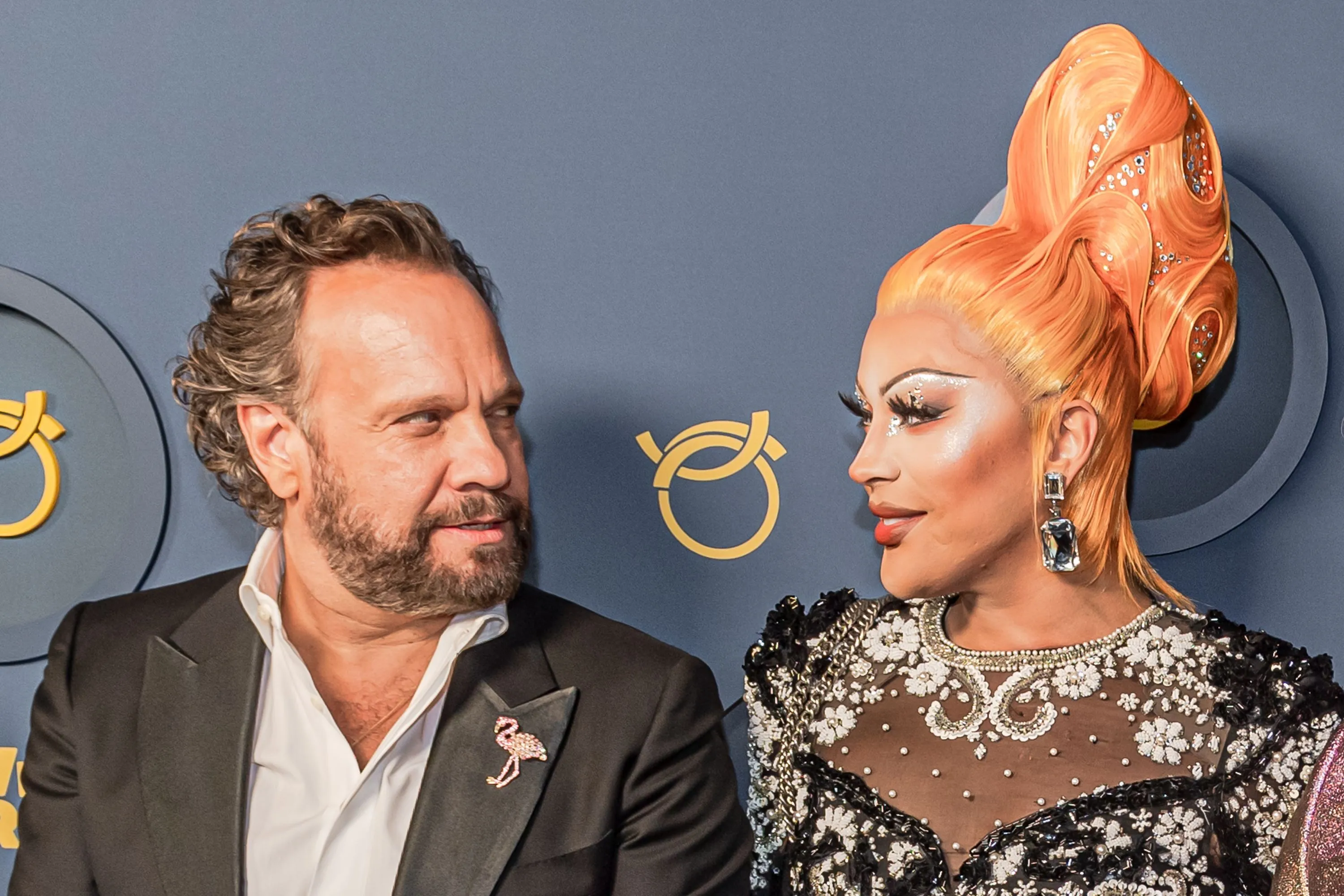 Jan Mulder met 'Picasso-hoofd' bij Vlaamse tv-show Make up your mind: “Leve de dragqueens!”