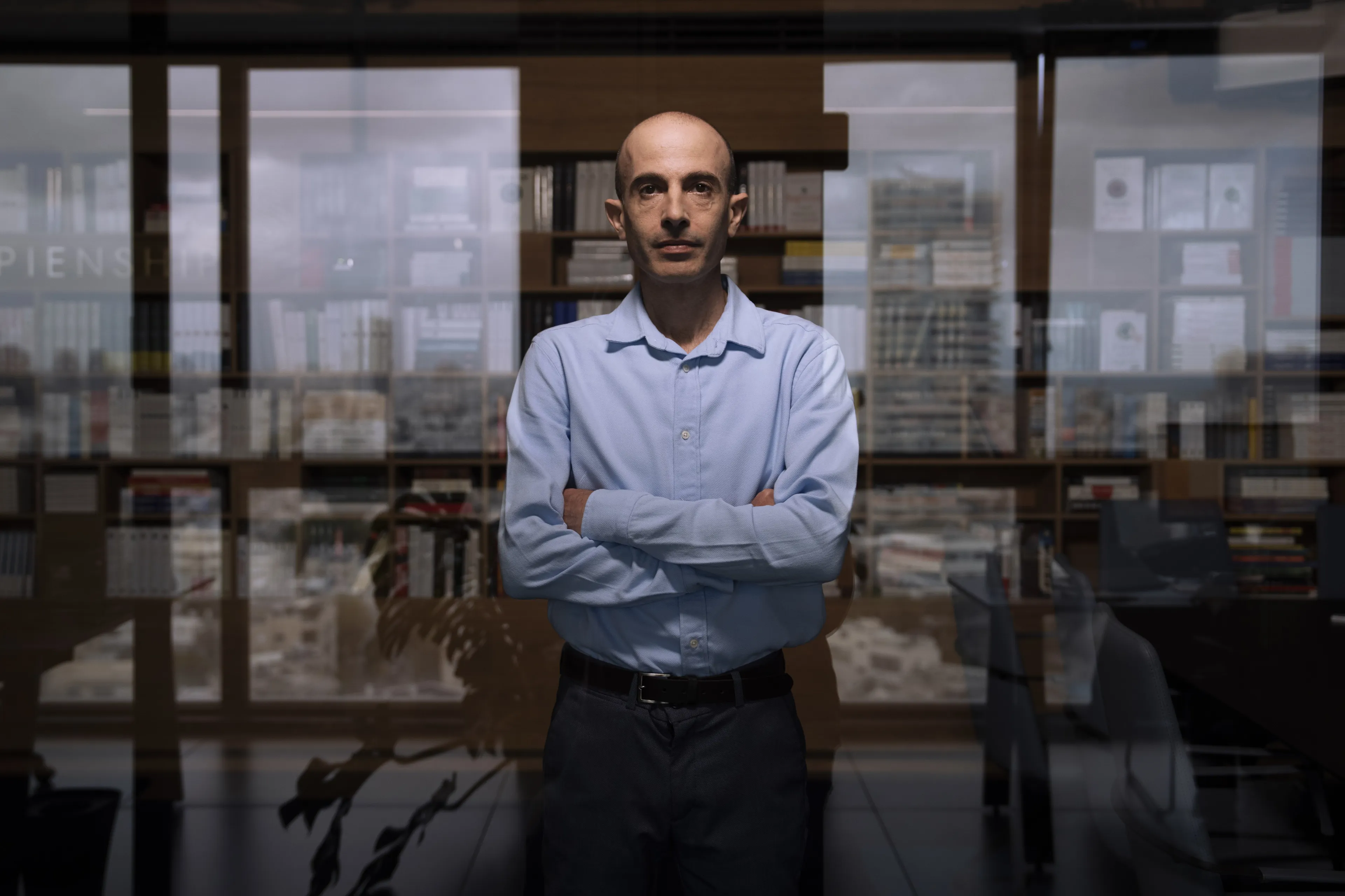 Harari: “Israël staat op de rand van een burgeroorlog vanwege Netanyahu”