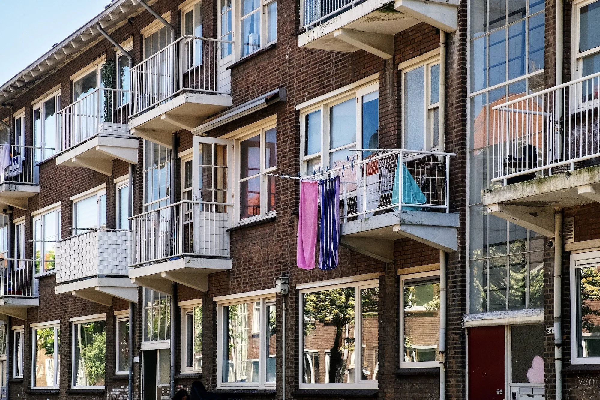 Woningcorporatiebazen blijken privé huisjesmelker