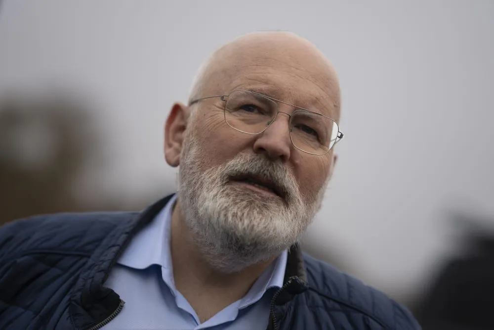 Frans Timmermans: "Yesilgöz staat aan de kant van de Zuidas en van de miljonairs in Wassenaar"