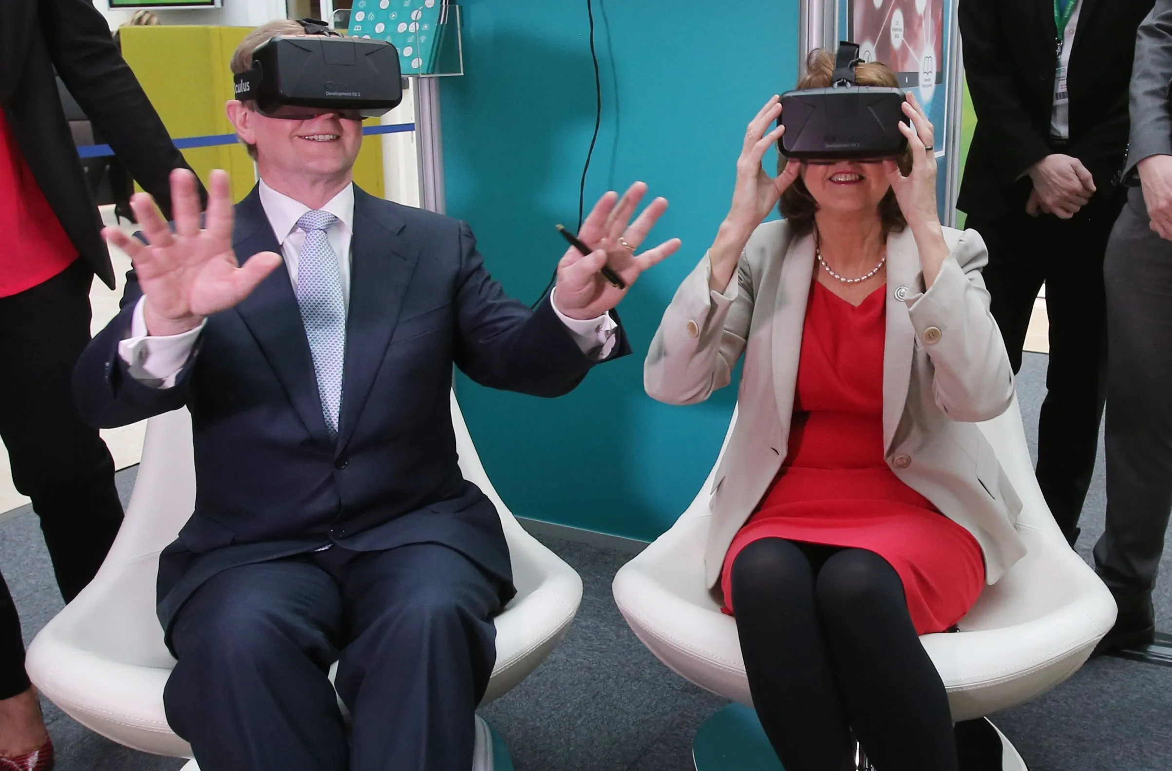 Uitvinder Oculus Rift maakt VR-bril, die gebruiker doodschiet als hij in het spel doodgaat