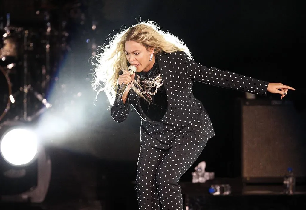 beyonce en adele blikvangers bij grammys1486881859