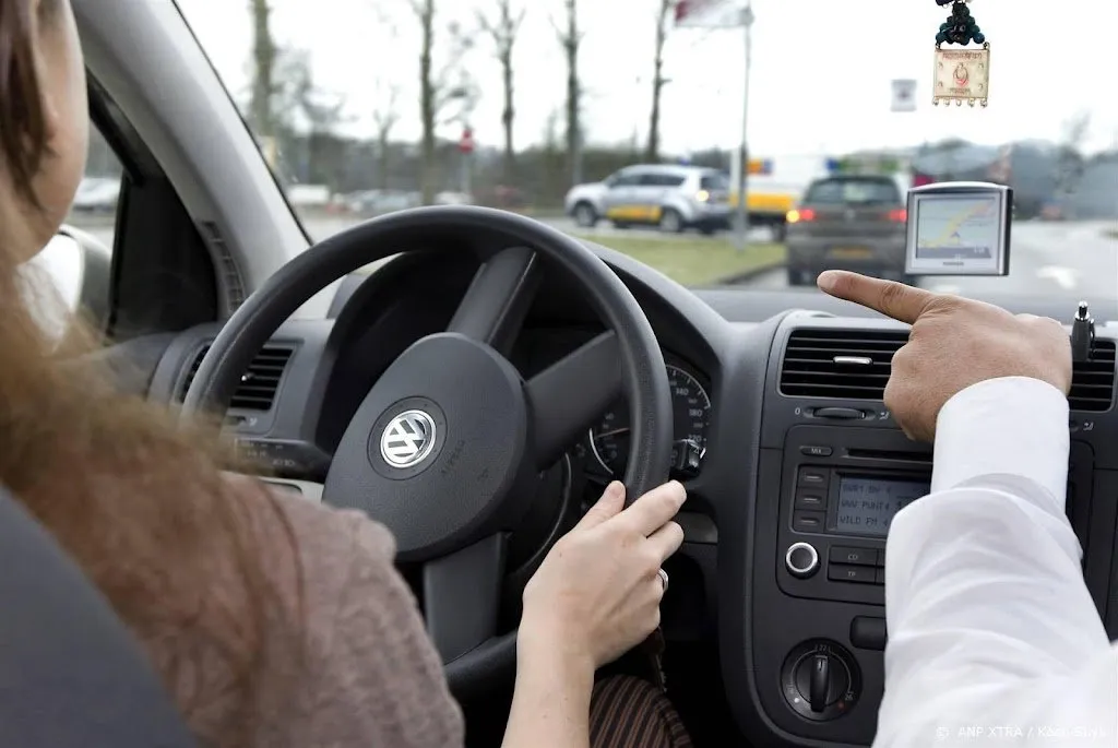 CBR berekent: je rijbewijs halen kost nu gemiddeld 3060 euro