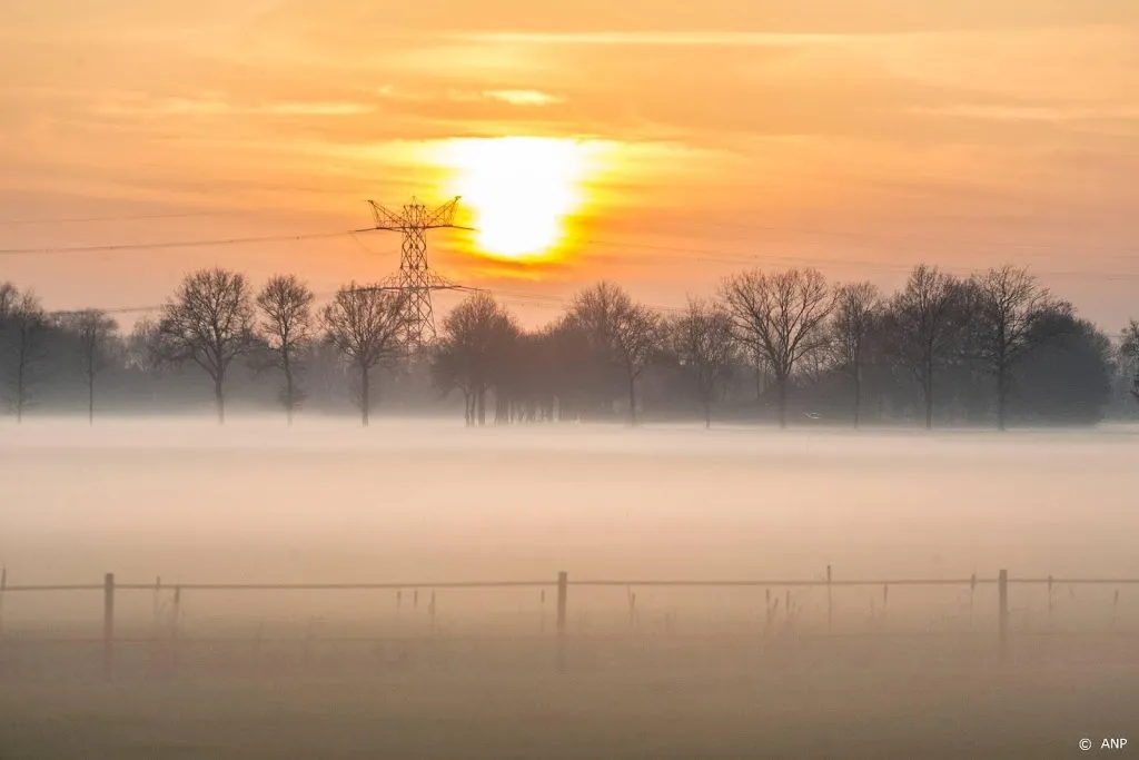 dichte mist in limburg en andere delen van het land1604561050