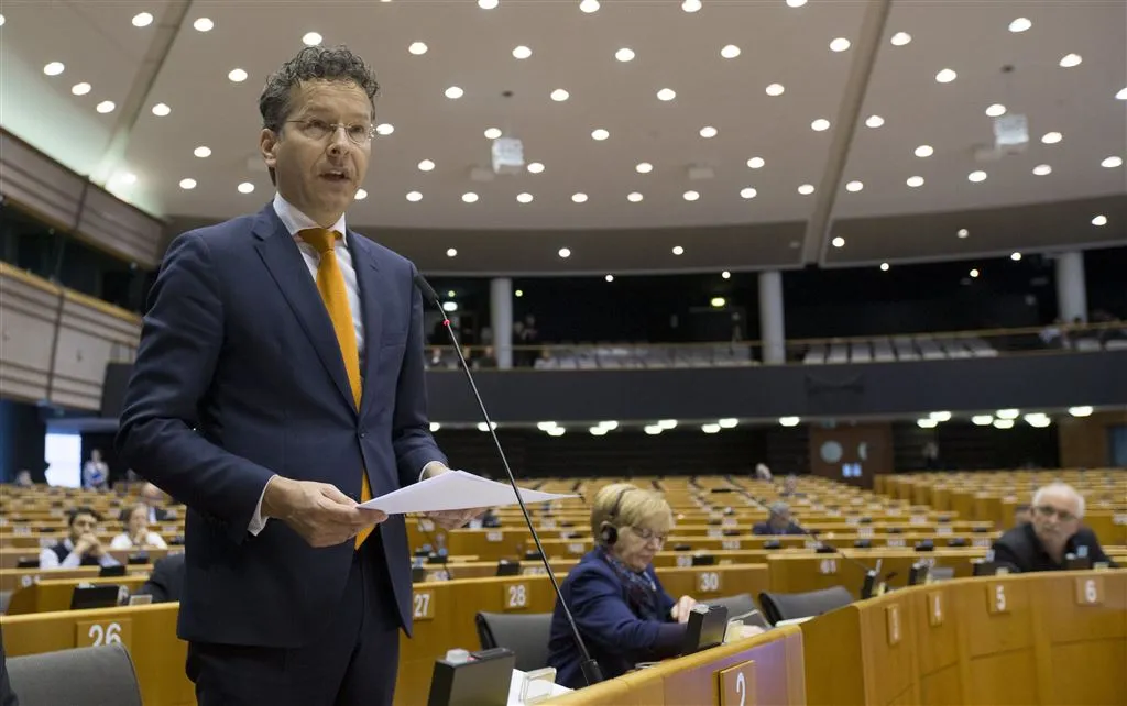 dijsselbloem ziet vrouwen als objecten1493285282