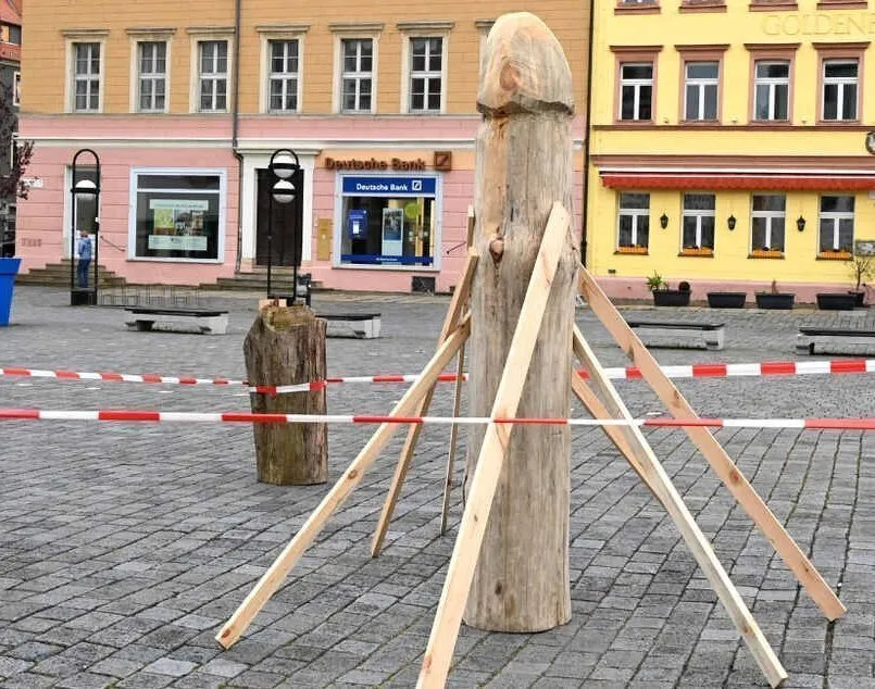 Hilariteit om beeld van asperge in Duitsland: "Vrij lullig eerbetoon"
