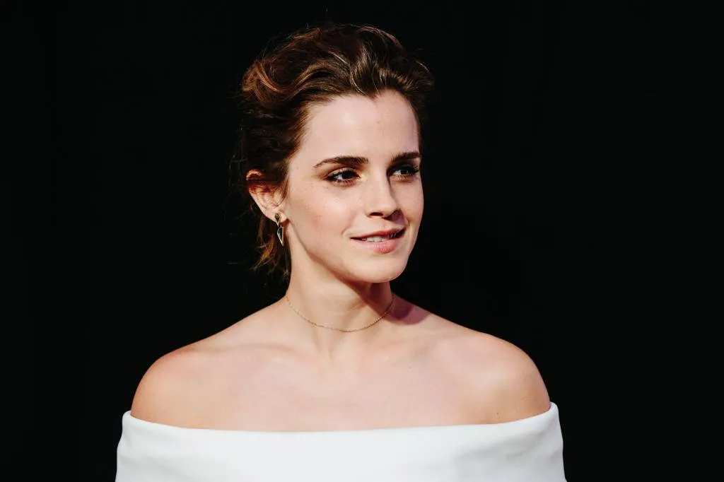 Emma Watson de mist in met tatoeage
