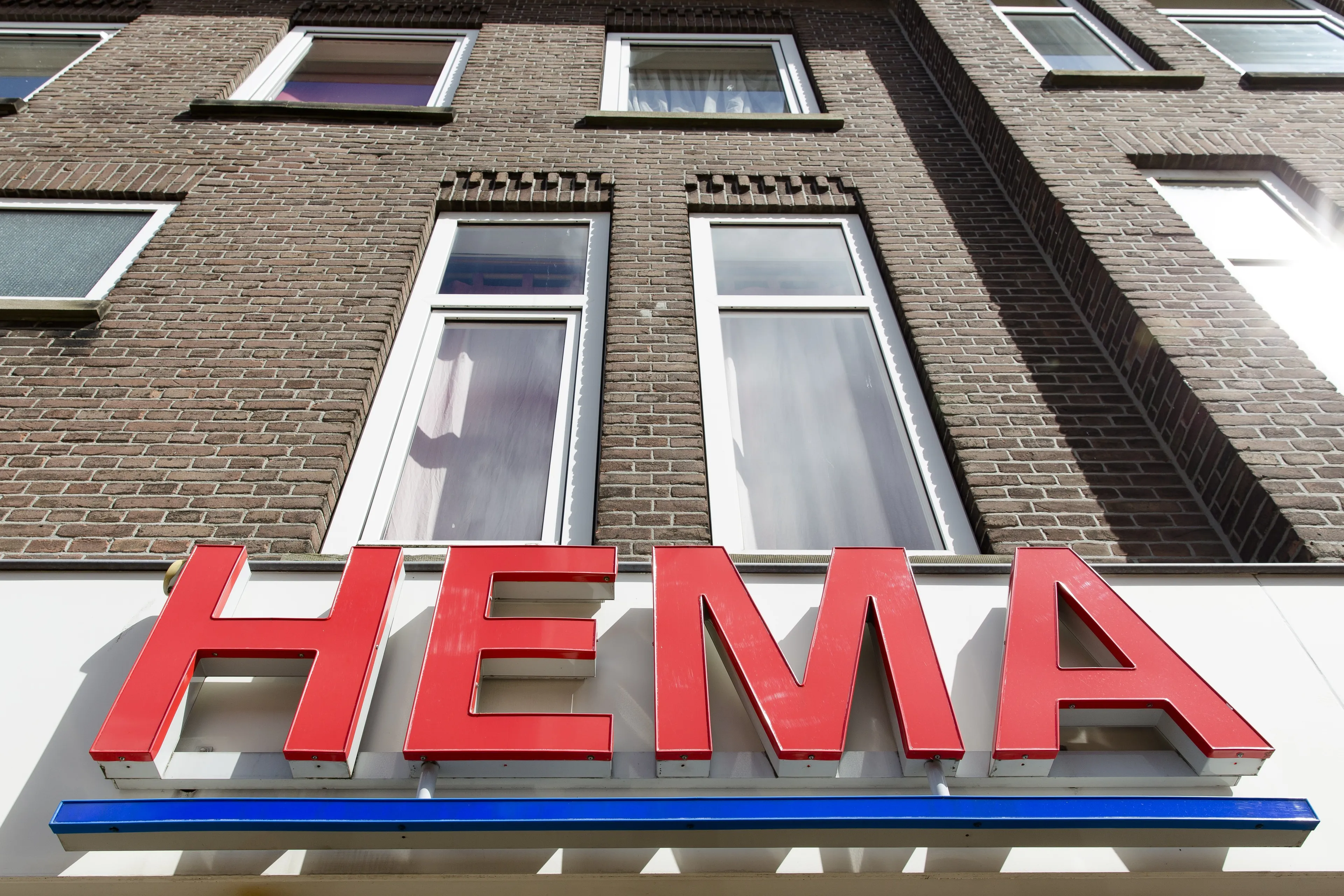 Blokker wil de HEMA overnemen