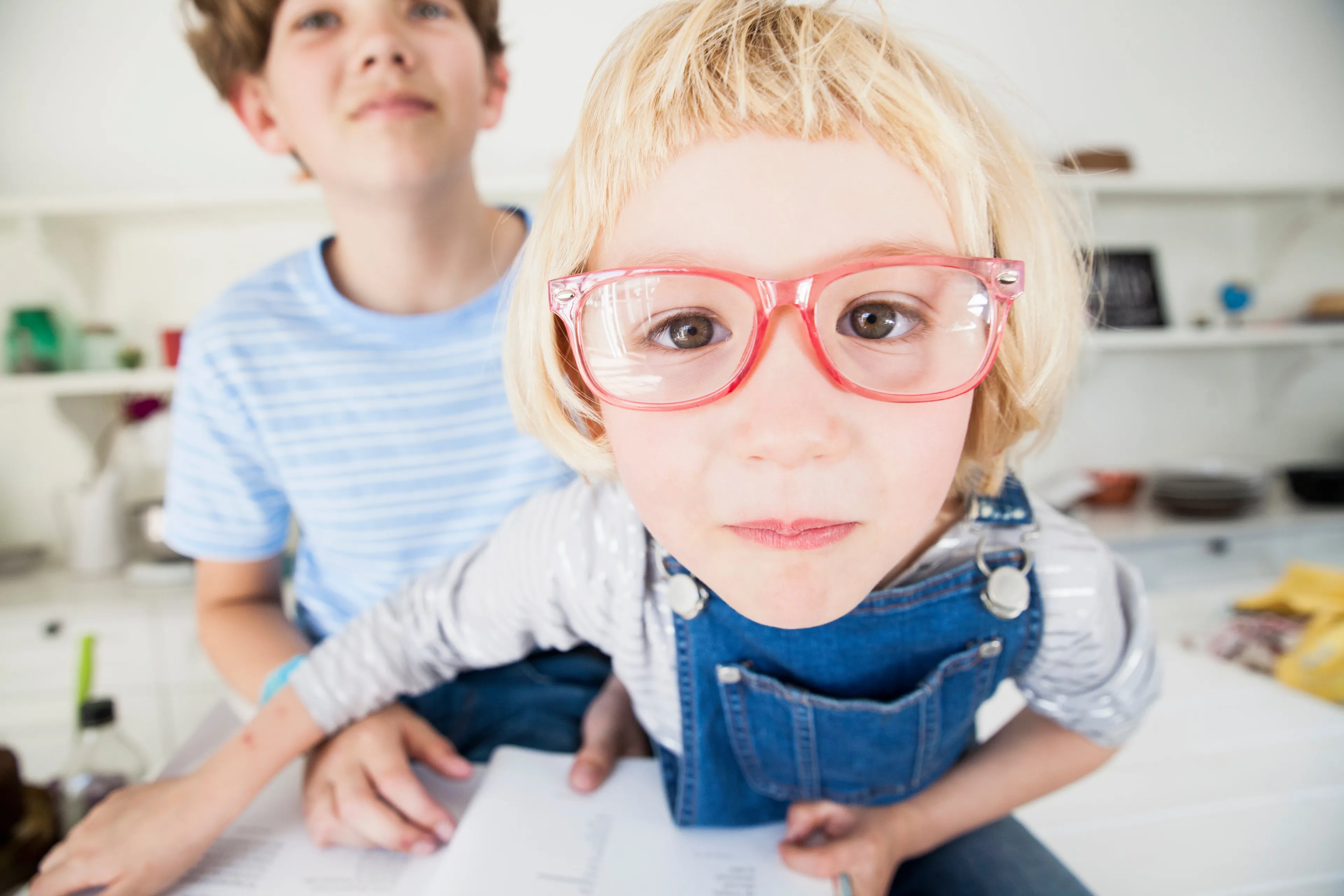 Oogfonds slaat alarm: helft van de kinderen straks bijziend