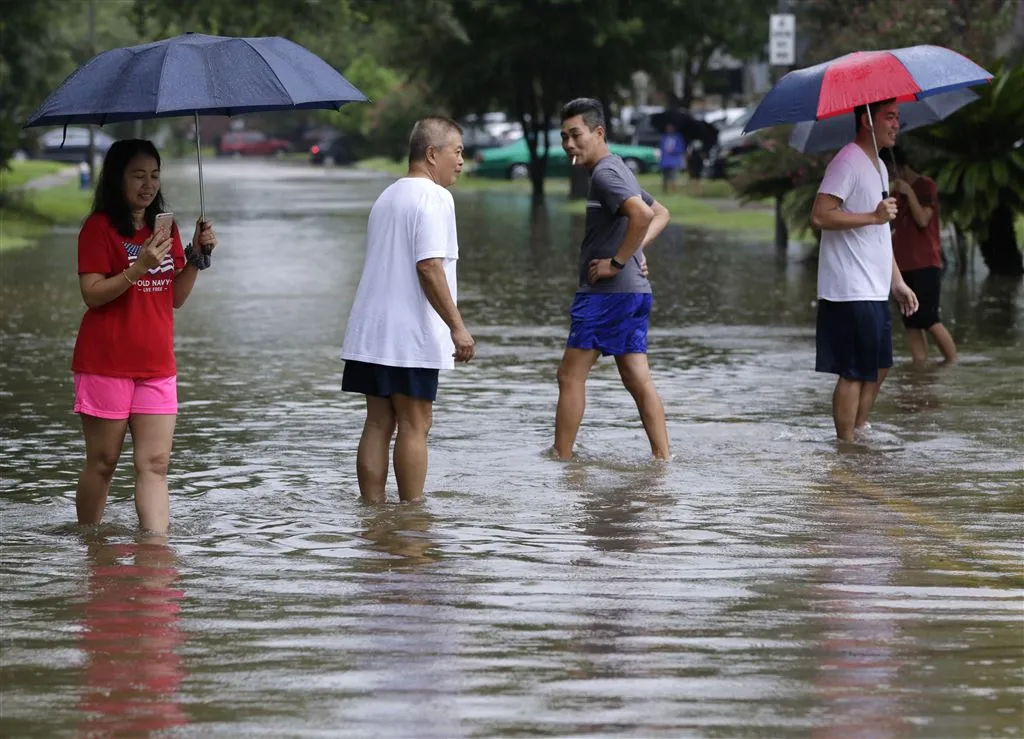 houston kampt met ernstige overstromingen1503850808