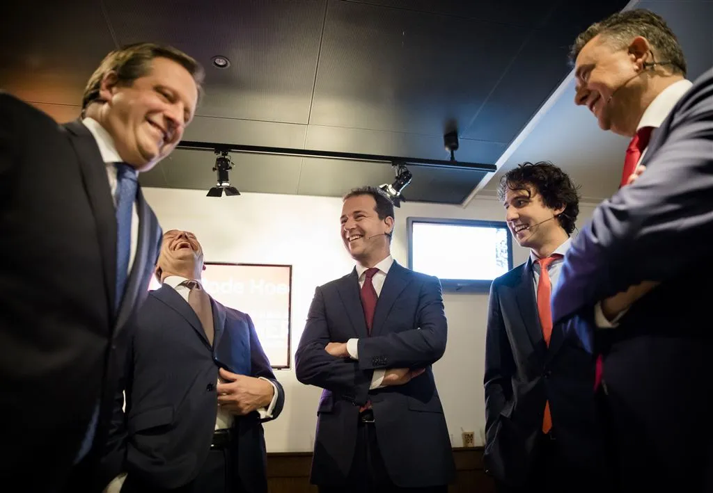 kijker kiest pechtold als winnaar debat1488150039