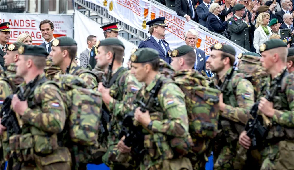 nederlandse militairen aan de yoga1476799454