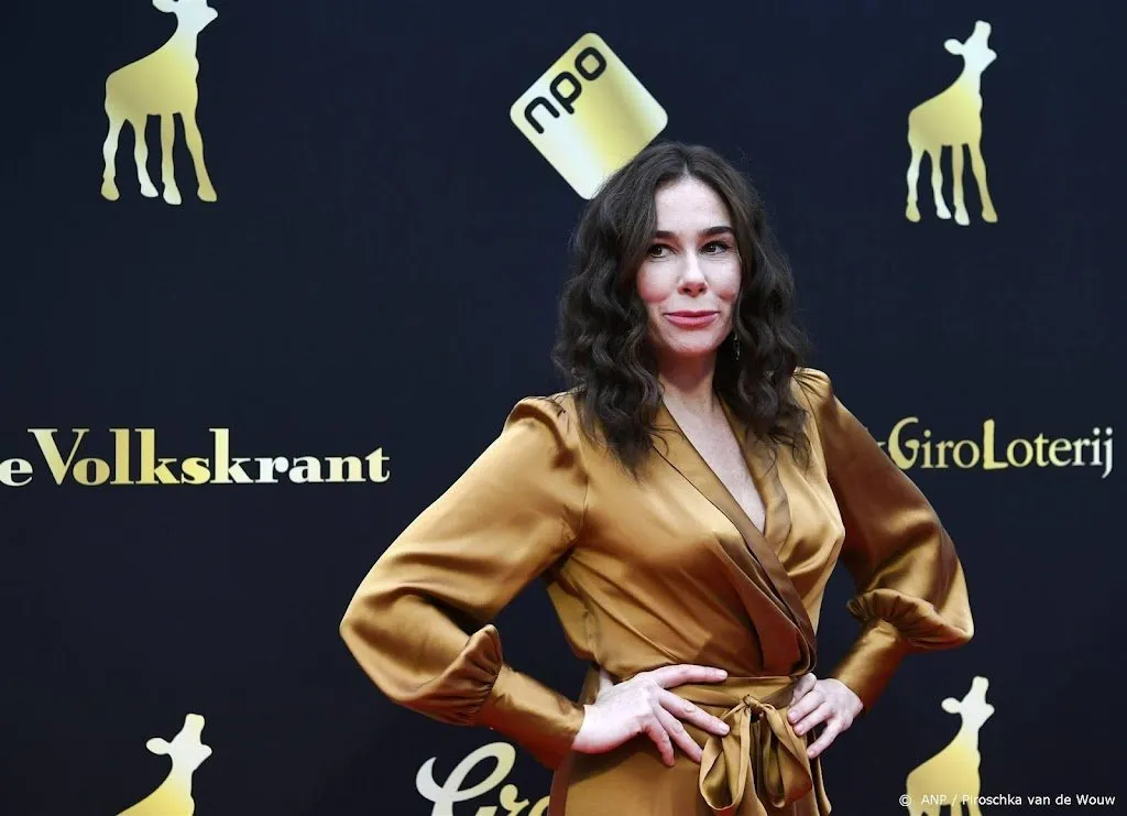 Halina Reijn: "Ik heb vaak het gevoel dat ik er niet bij hoor"