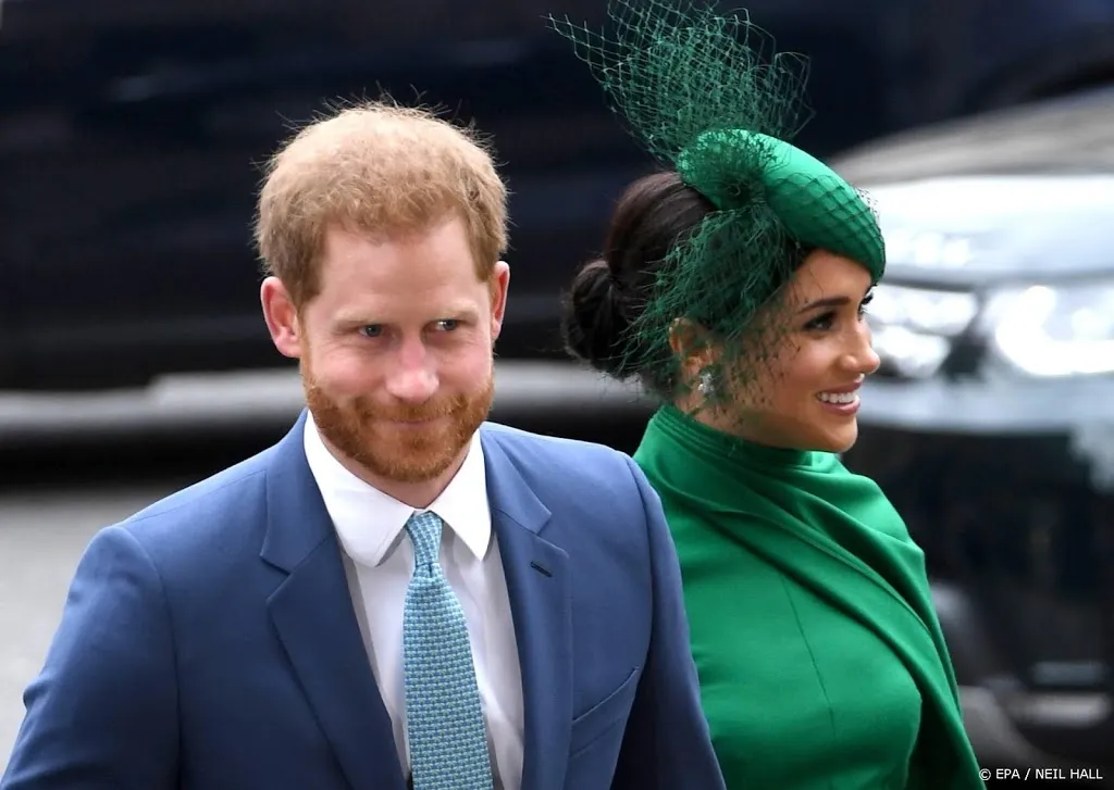 Meghan maakt zich zorgen om midlifecrisis Harry: "Hij wil terug naar zijn familie"