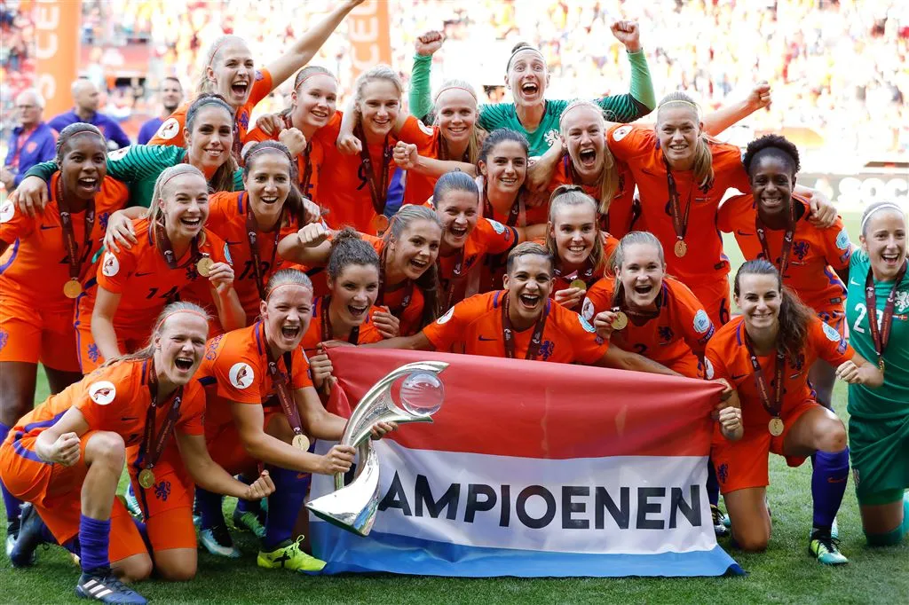 ruim 4 miljoen zagen oranje kampioen worden1502087773