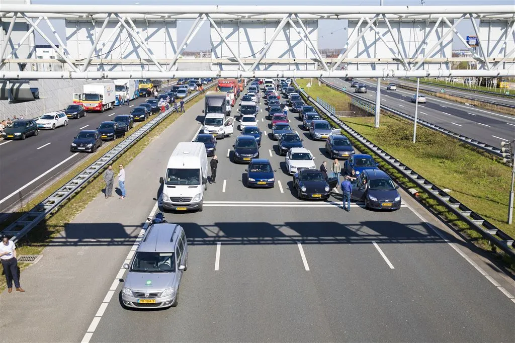 schipholtunnel dinsdagochtend toch afgesloten1490675056