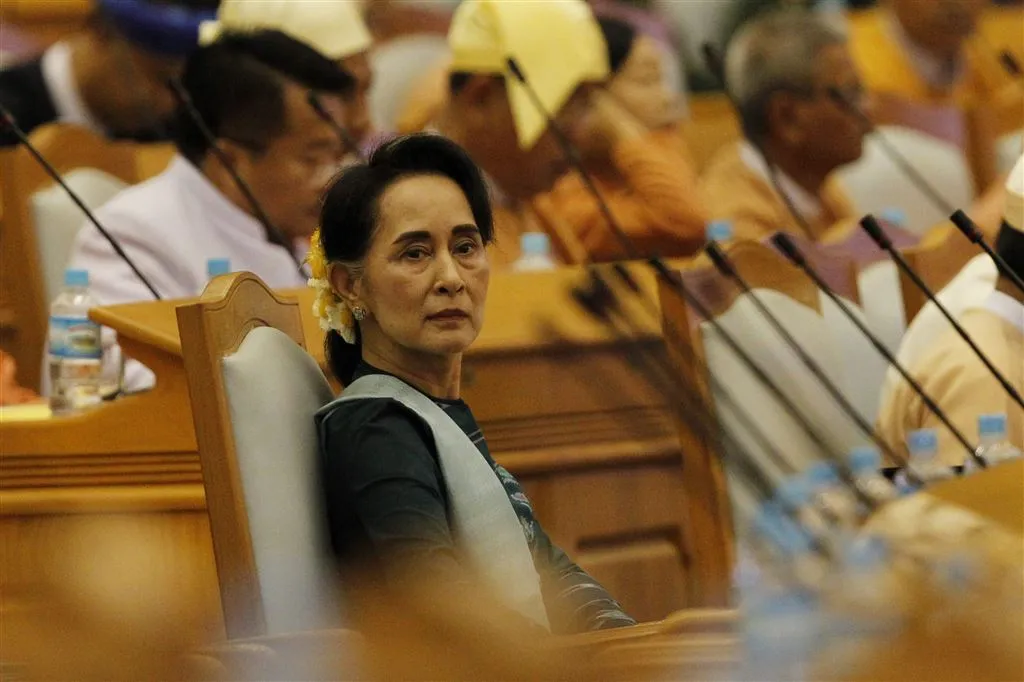 suu kyi voorgedragen als minister myanmar1458626682