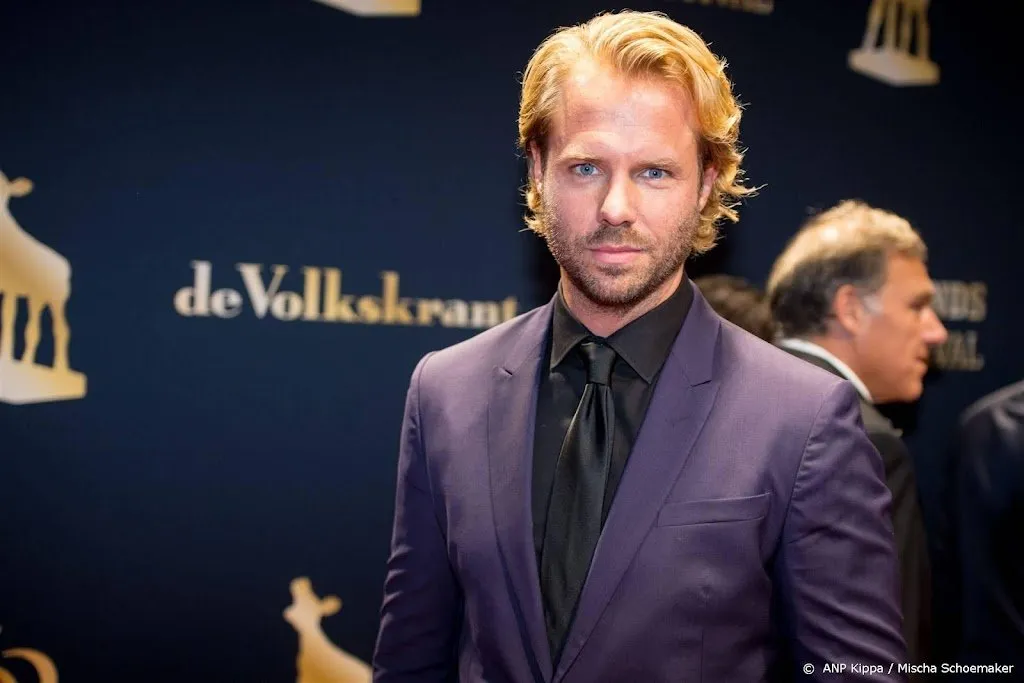 Thijs Römer gaf minderjarige meisjes tips over masturberen