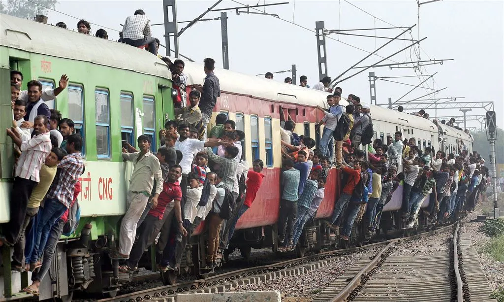 trein ontspoort in india tientallen doden1479617797
