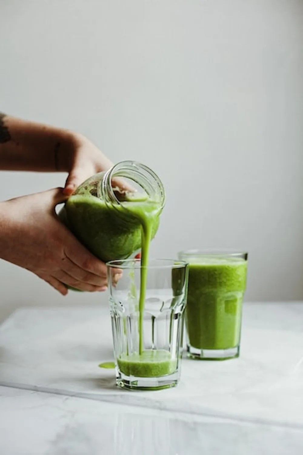 Wat is het verschil tussen groene smoothies en groentesap?