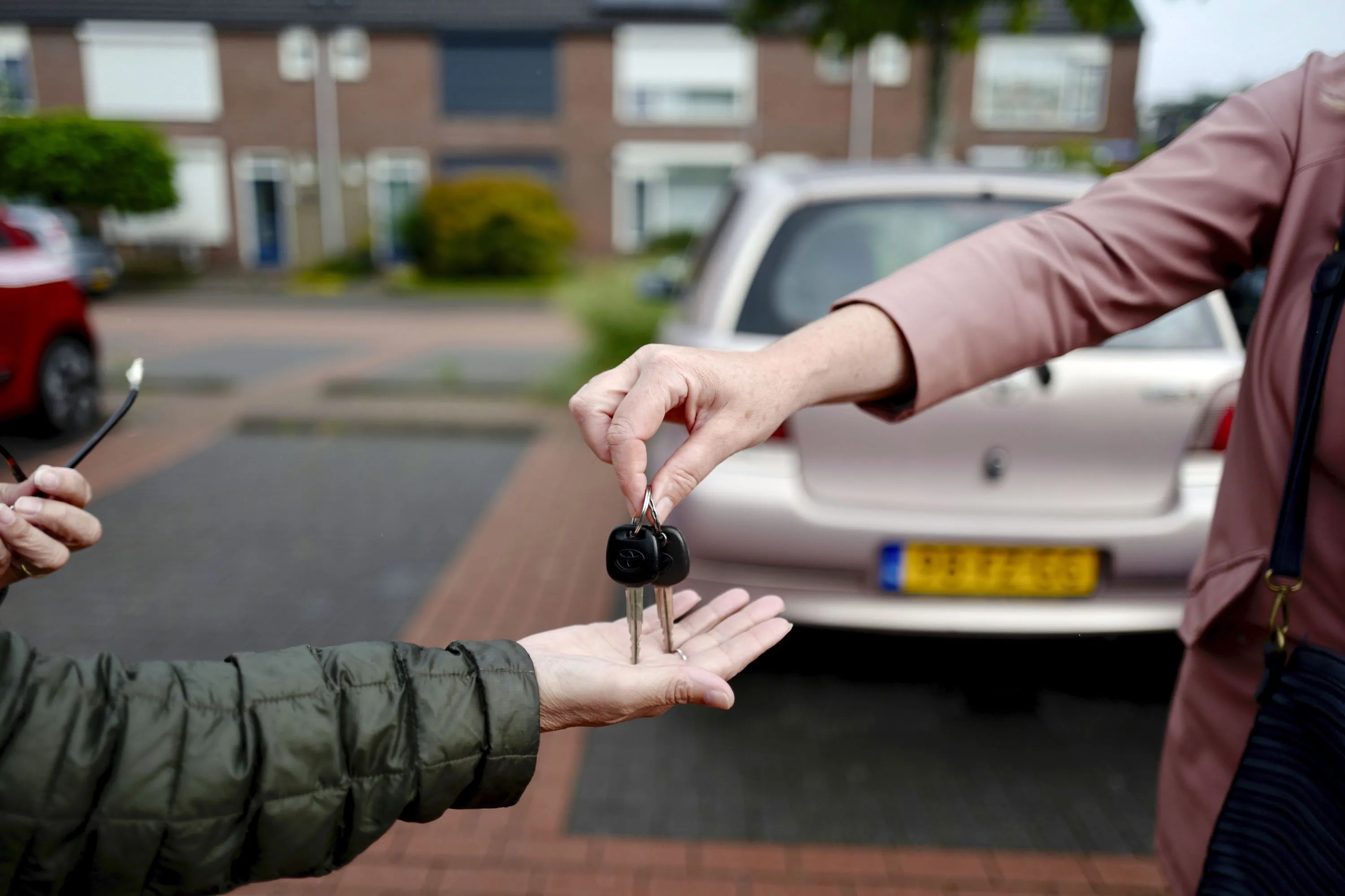 Criminele bendes verduisteren massaal huurauto's: “Auto rijdt al lang in ander land met ander kenteken”