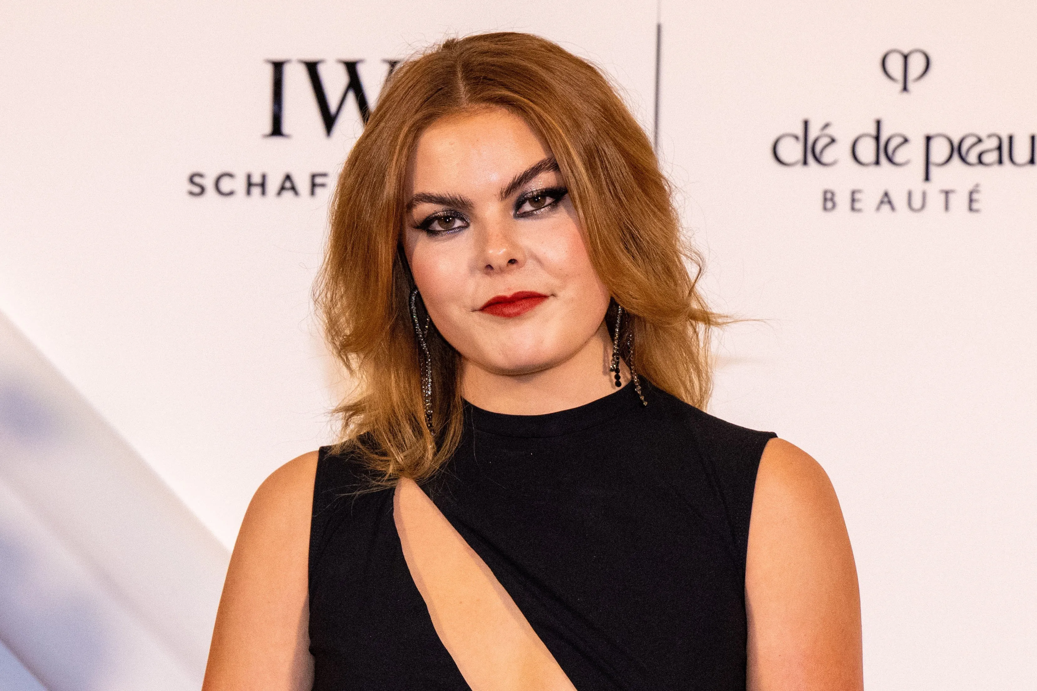 Eloise van Oranje wil zich aansluiten bij Extinction Rebellion: “Ik baal dat ik zo vaak vlieg”