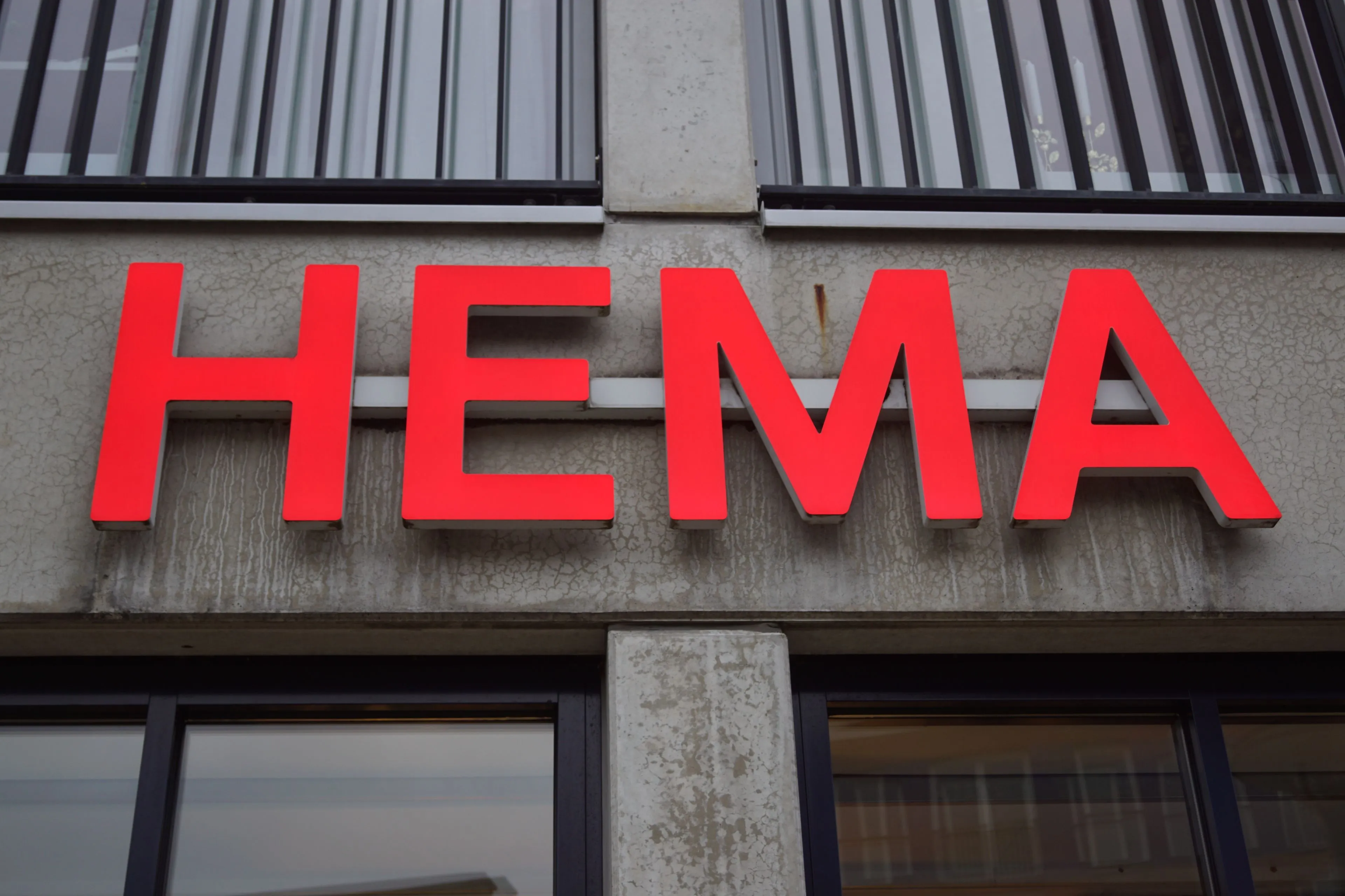 Van speen tot seksspeeltje: HEMA stopt met 'onhandige' reclame
