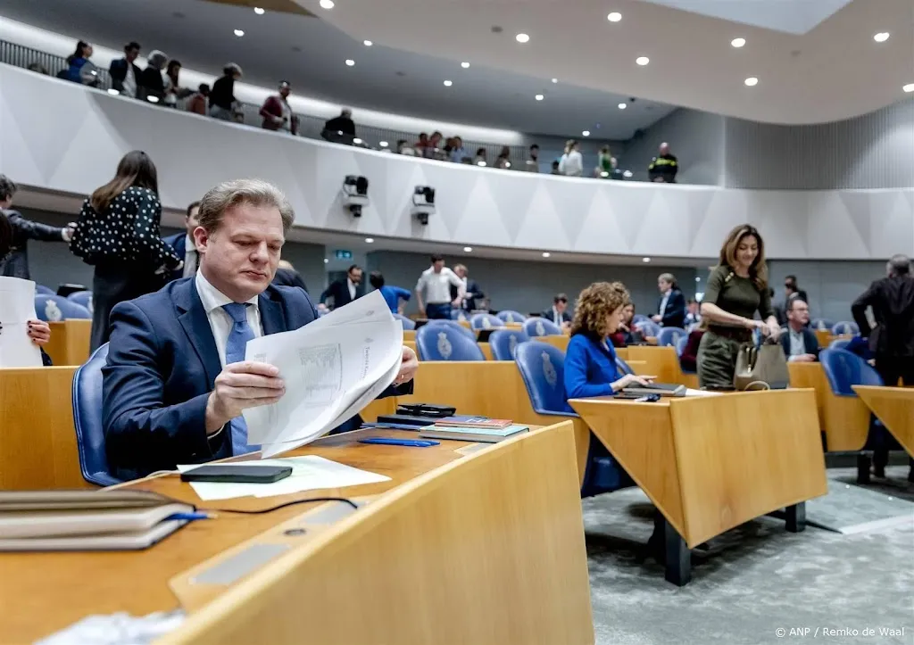 Omtzigt reed in dienstauto Plasterk naar hotel voor gesprek pers