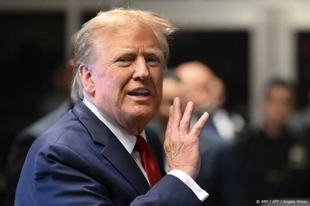 Na stilzwijgen komt Trump met warrige reactie op dood Navalny